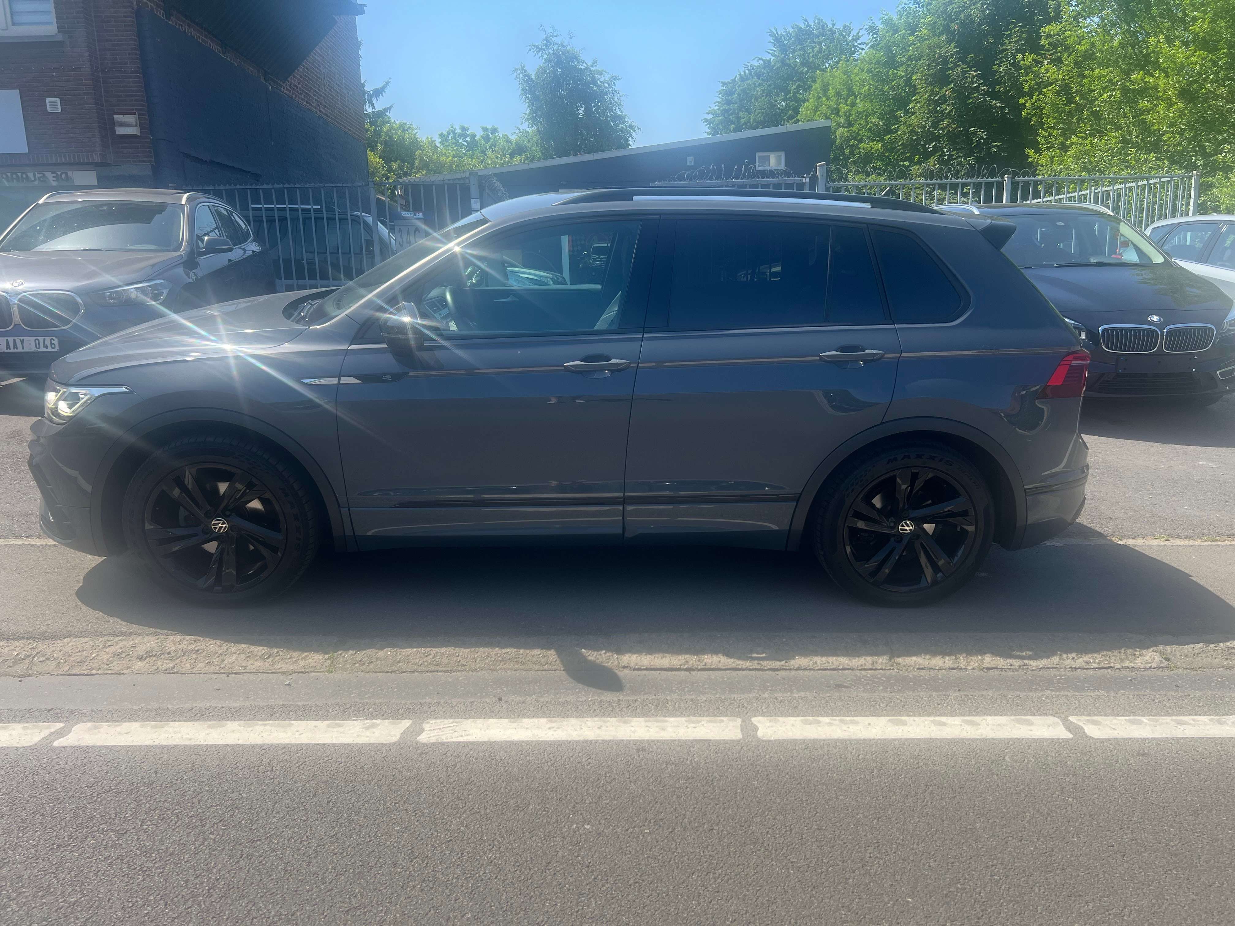 Volkswagen Tiguan 1.5 TSI R-Line OPF DSG pack BLACKSHADOW FULL COMME NEUVE