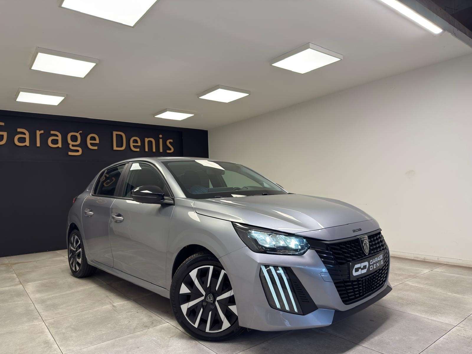 Peugeot 208 208 1.2i NEW MOD**GPS+CAMERA*LED*GARANTIE 12MOIS*