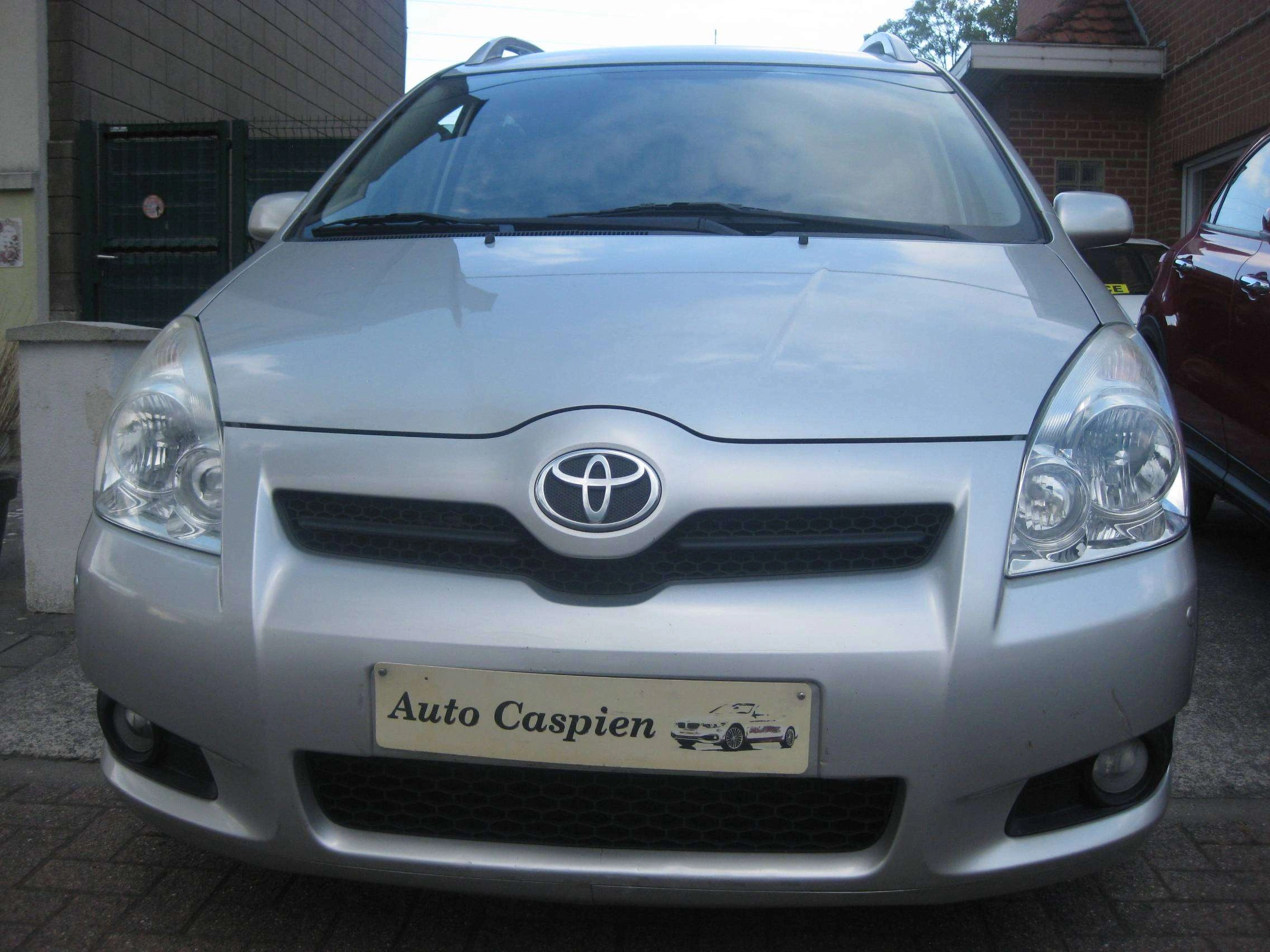 Toyota Corolla Verso 1.6i essence clim 61.000km Garantie 1an