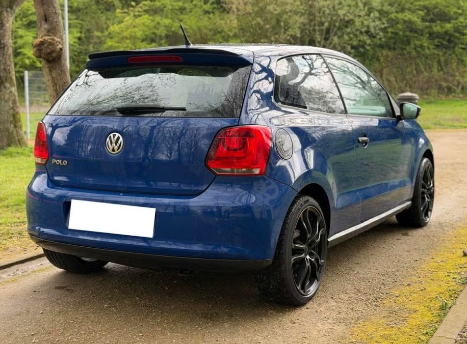 Volkswagen Polo IV 1.4 16S 100 CARAT 5P