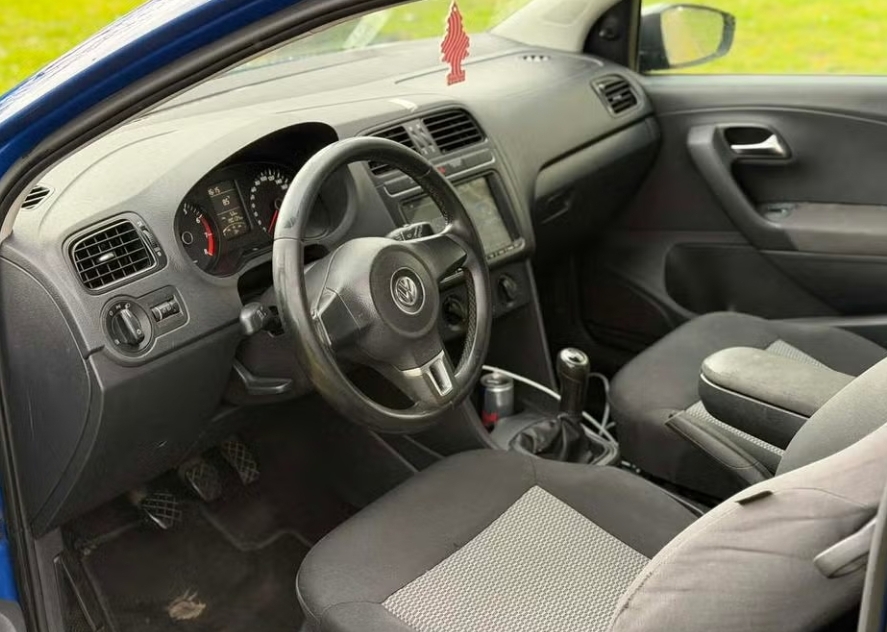 Volkswagen Polo IV 1.4 16S 100 CARAT 5P