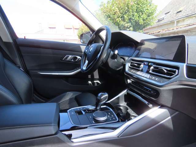 BMW 318 Touring 318 dA sportline 14000eur NETTO