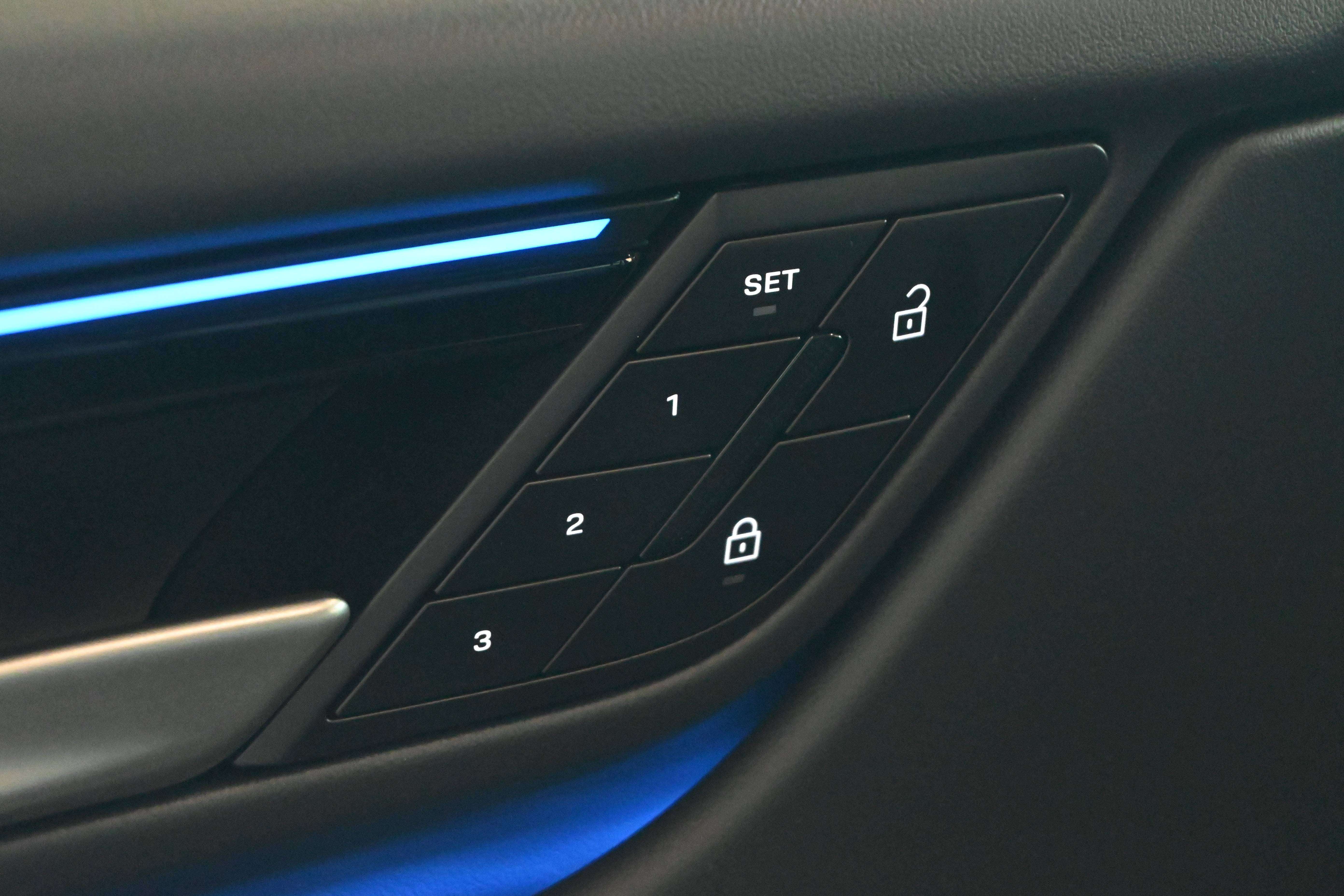 Porsche Macan 4S **MEMORY/BOSE/CHRONO/360°CAM/PANO/HUD/TREKHAAK/ACC**