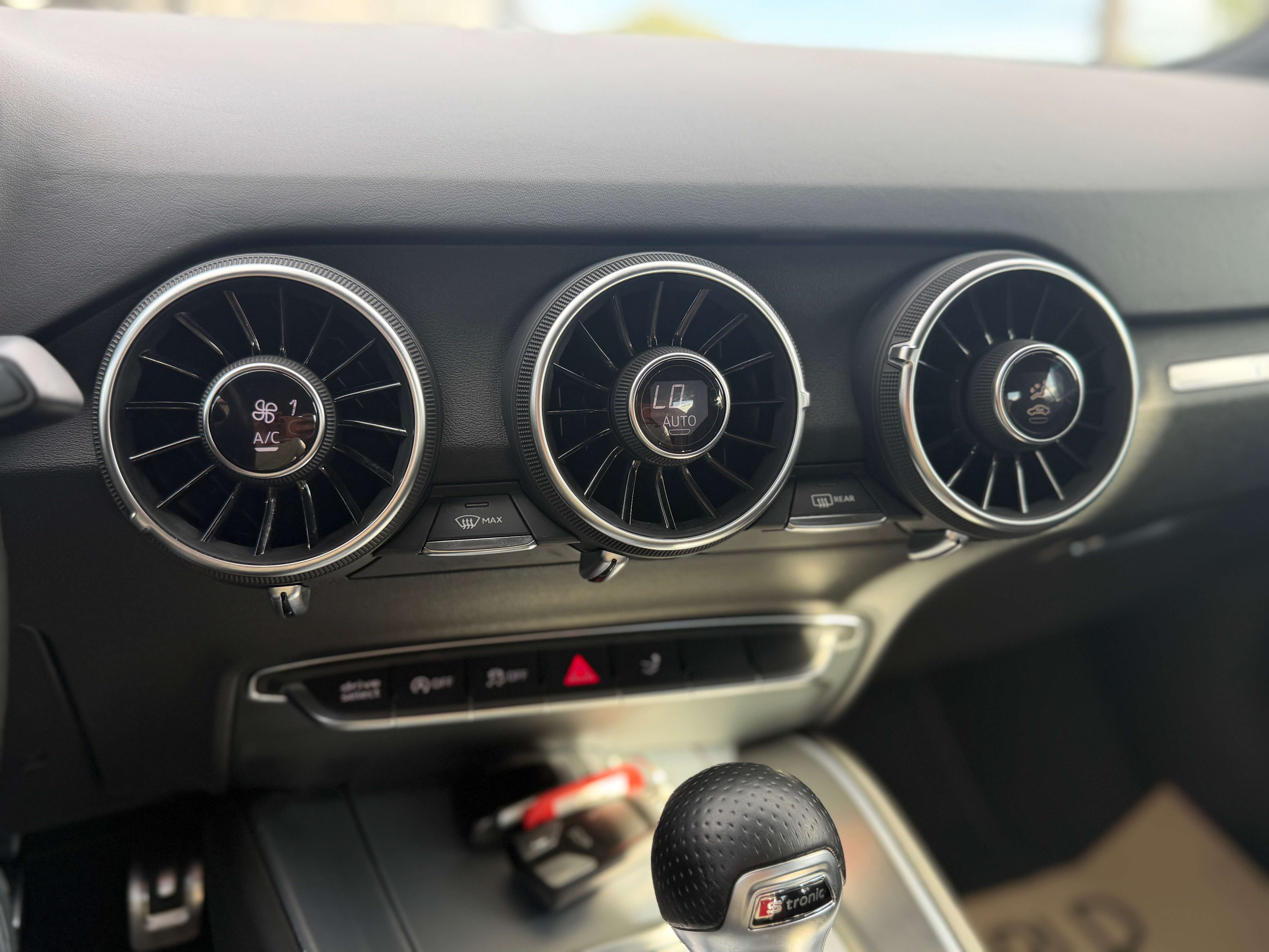 Audi TT TT Coupé 1.8 TFSI S tronic S LINE - COCKPIT - NAVI - CRUISE