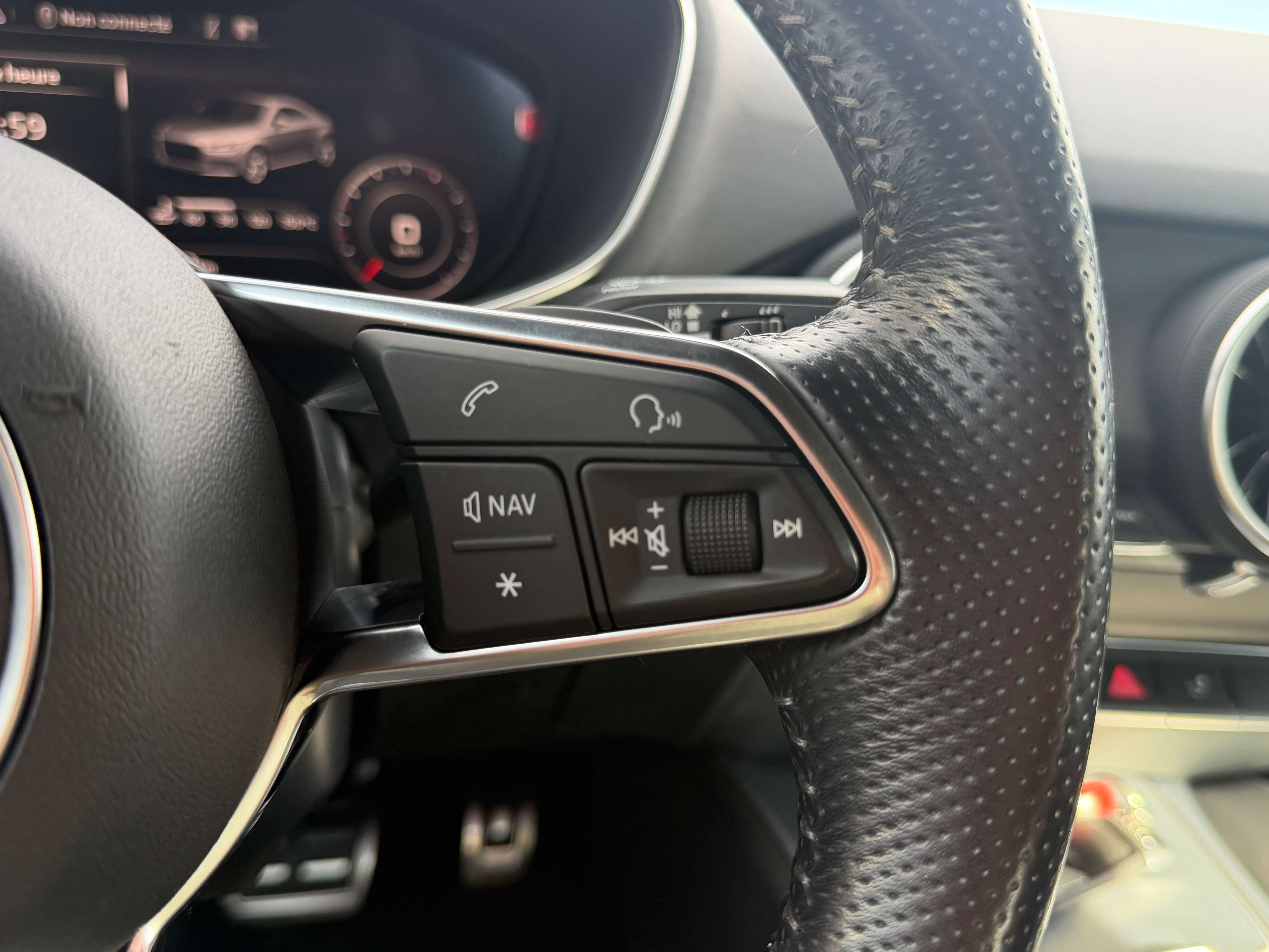 Audi TT TT Coupé 1.8 TFSI S tronic S LINE - COCKPIT - NAVI - CRUISE