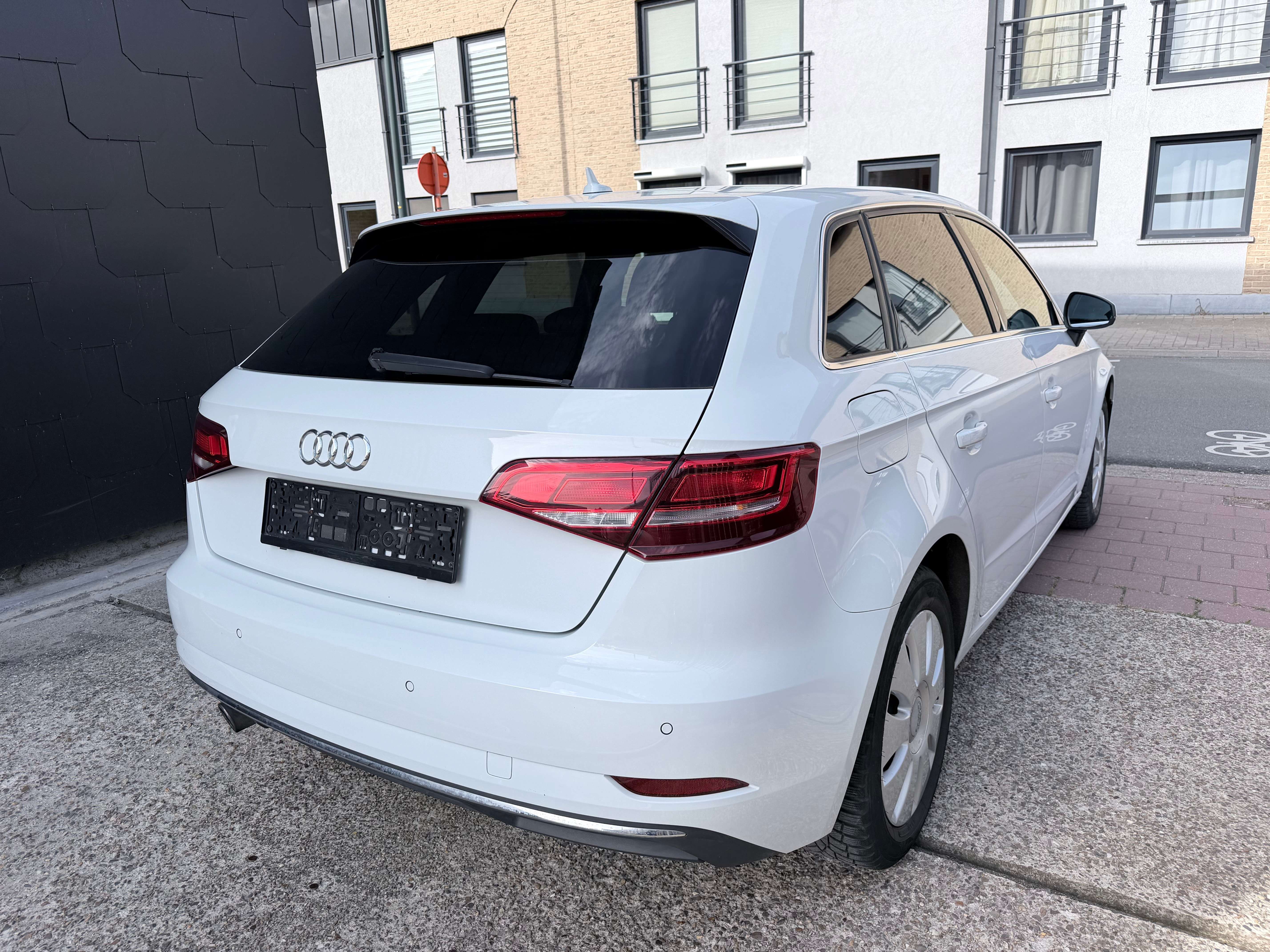 Audi A3 Sportback 1.0 TFSI EDITION DESIGN  | NAVI | ALCANTARA | AIRCO | LED