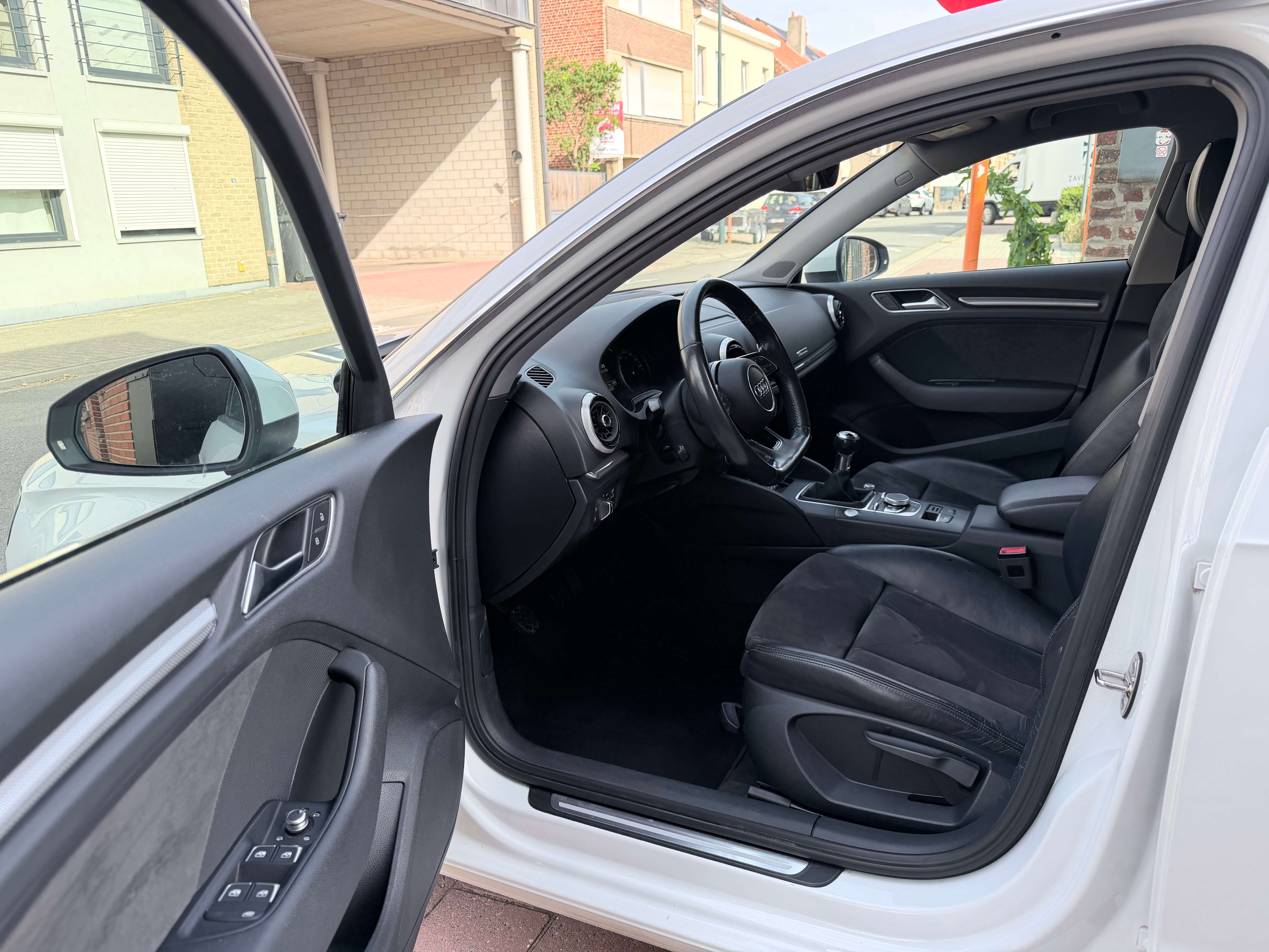 Audi A3 Sportback 1.0 TFSI EDITION DESIGN  | NAVI | ALCANTARA | AIRCO | LED