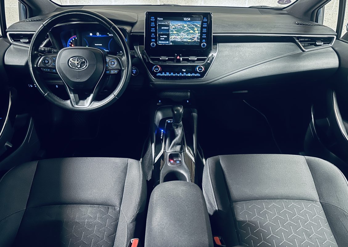 Toyota Corolla 122H DYNAMIC BUSINESS