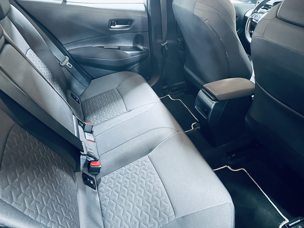Toyota Corolla 122H DYNAMIC BUSINESS