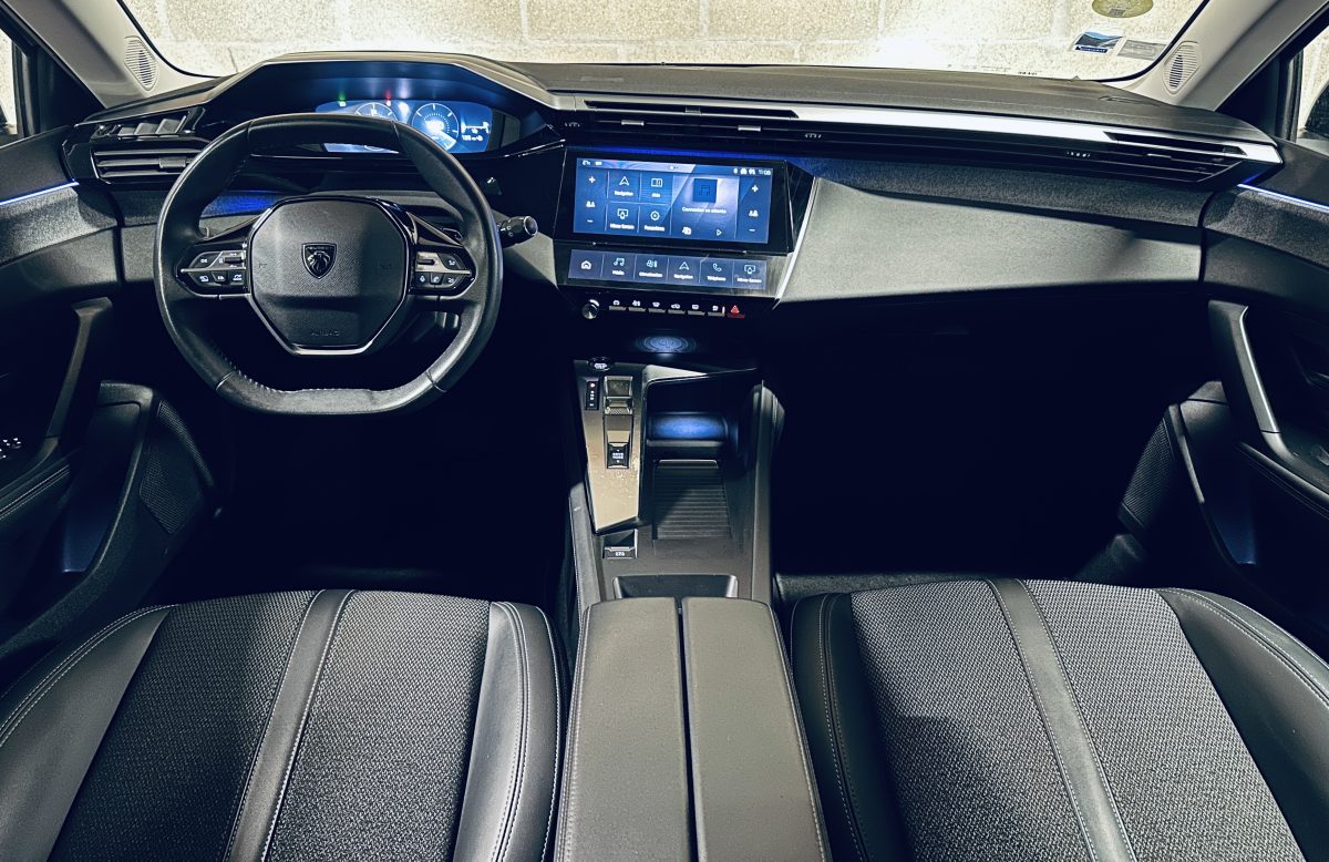 Peugeot 308 1.5 BLUEHDI 130 Allure Business EAT8