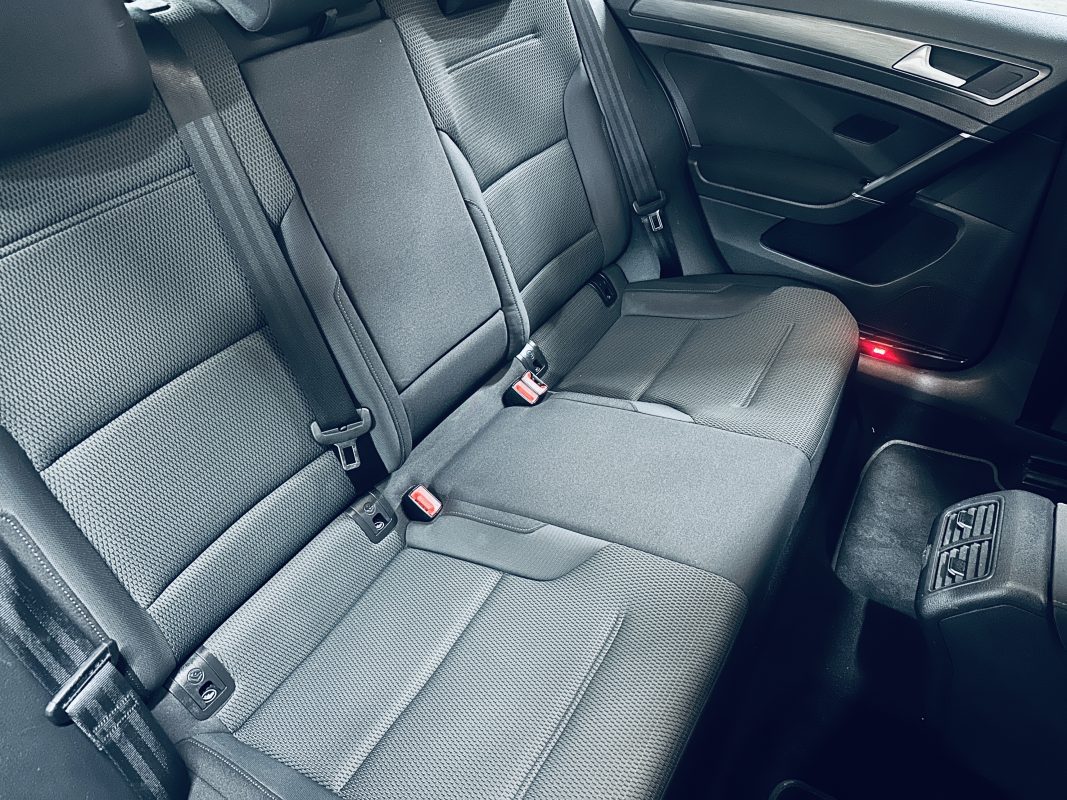 Volkswagen Golf VII 1.6 TDI 115 Confortline