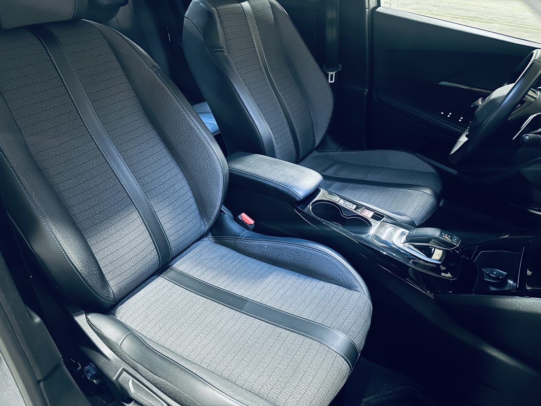 Peugeot 2008 II 1.5 BlueHDi 130ch Allure Business EAT8