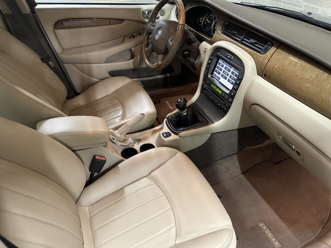 Jaguar X-type 2.2 EXECUTIVE