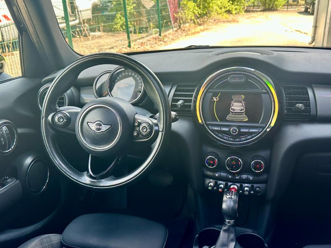Mini COOPER HATCH Cooper 136 ch Pack Red Hot Chili A