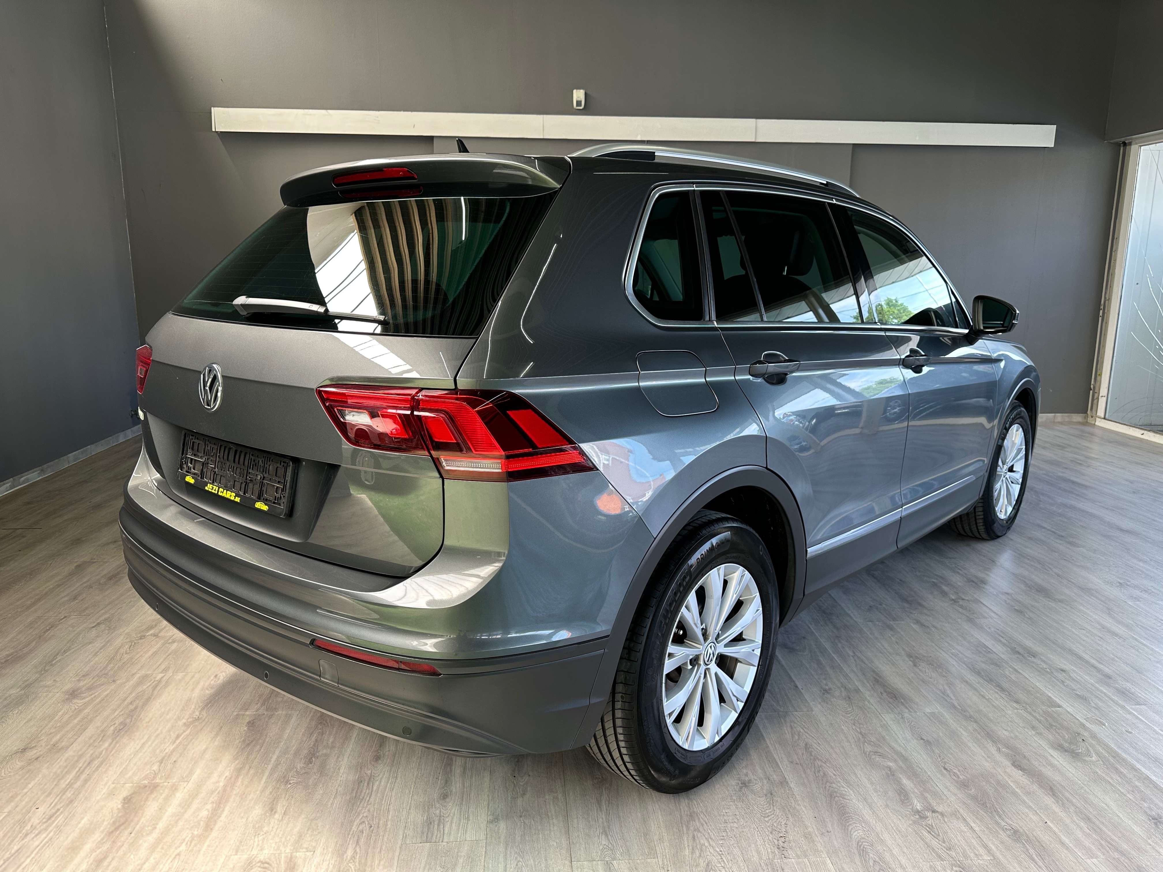 Volkswagen Tiguan Tiguan 2.0 TDi Comfortline BMT * 1 Jaar Garantie *