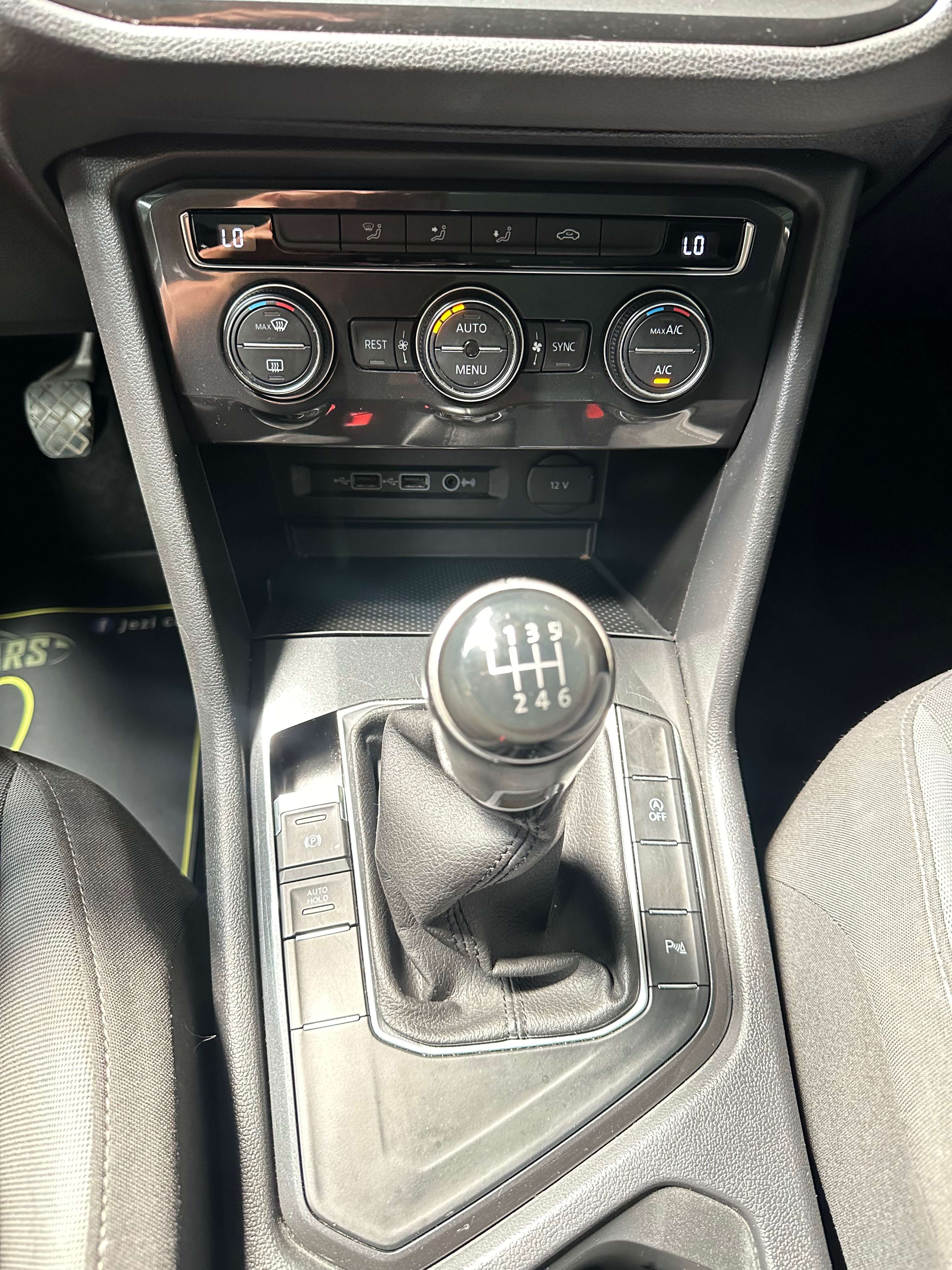 Volkswagen Tiguan Tiguan 2.0 TDi Comfortline BMT * 1 Jaar Garantie *
