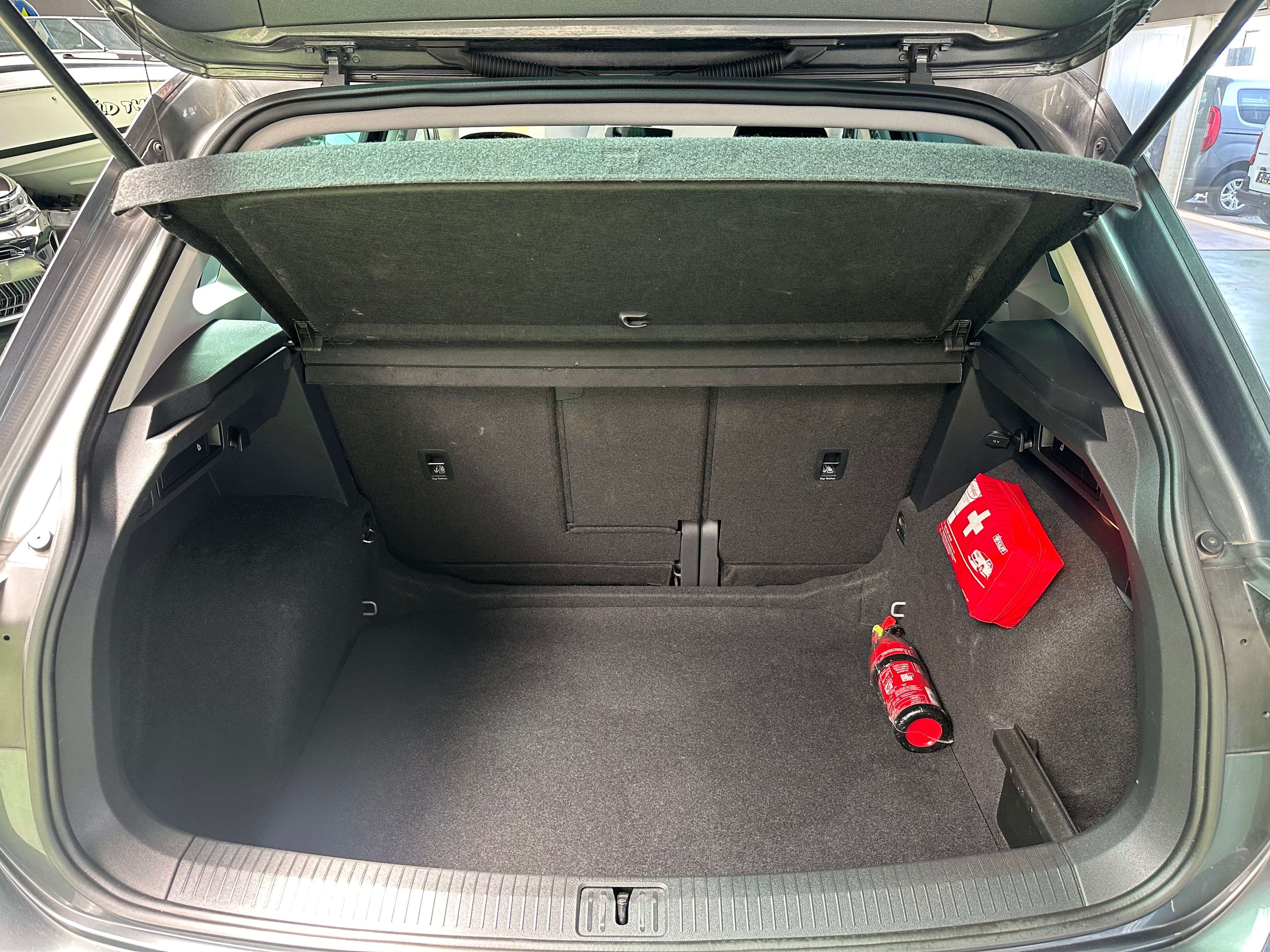 Volkswagen Tiguan Tiguan 2.0 TDi Comfortline BMT * 1 Jaar Garantie *