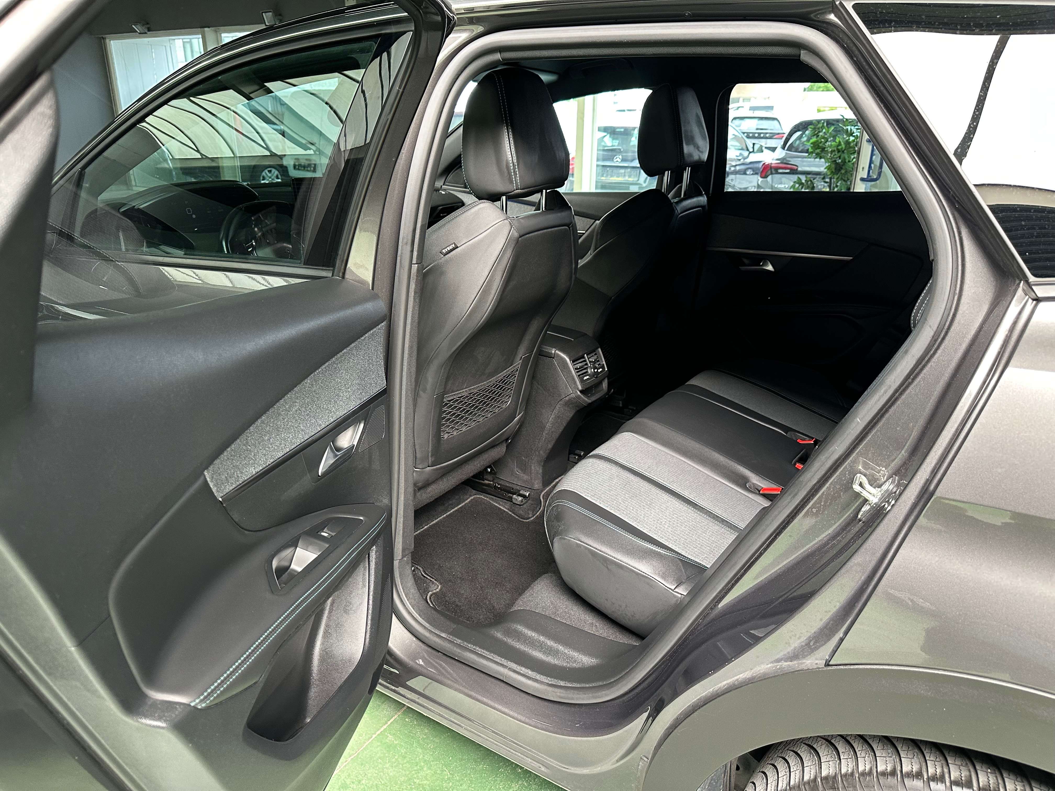 Peugeot 3008 3008 1.5 BlueHDi Allure Pack (EU6.4)