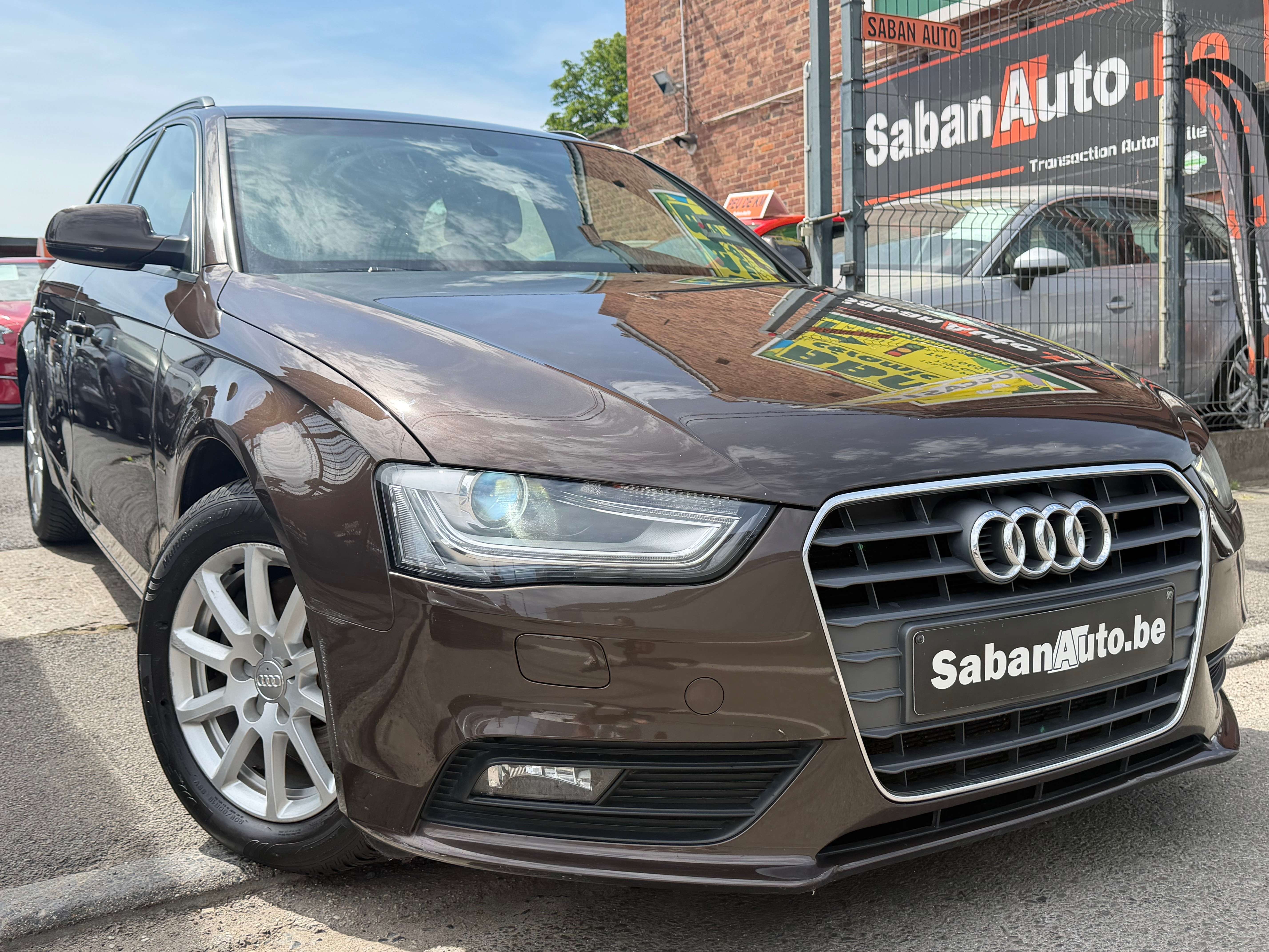 Audi A4 A4 Avant 2.0 TDi EURO 6 B ° XENON ° NAVI ° CLIM ° JANTES ° DEFAUT CARROSERIE