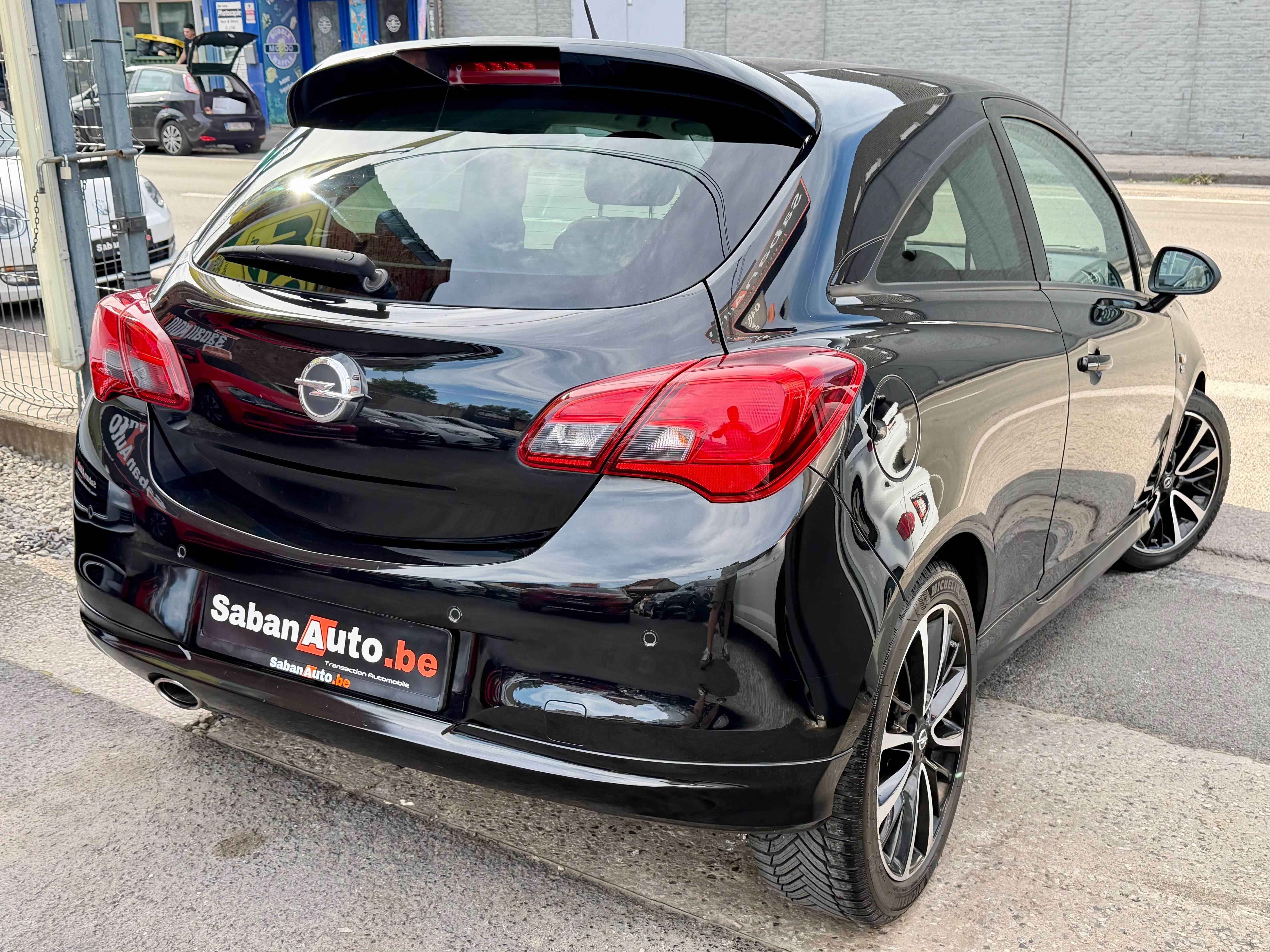 Opel Corsa Corsa 1.3 CDTI OPC-Line ° AIRCO ° JANTES 17 ° CARPLAY ° GARANTI 12 MOIS !