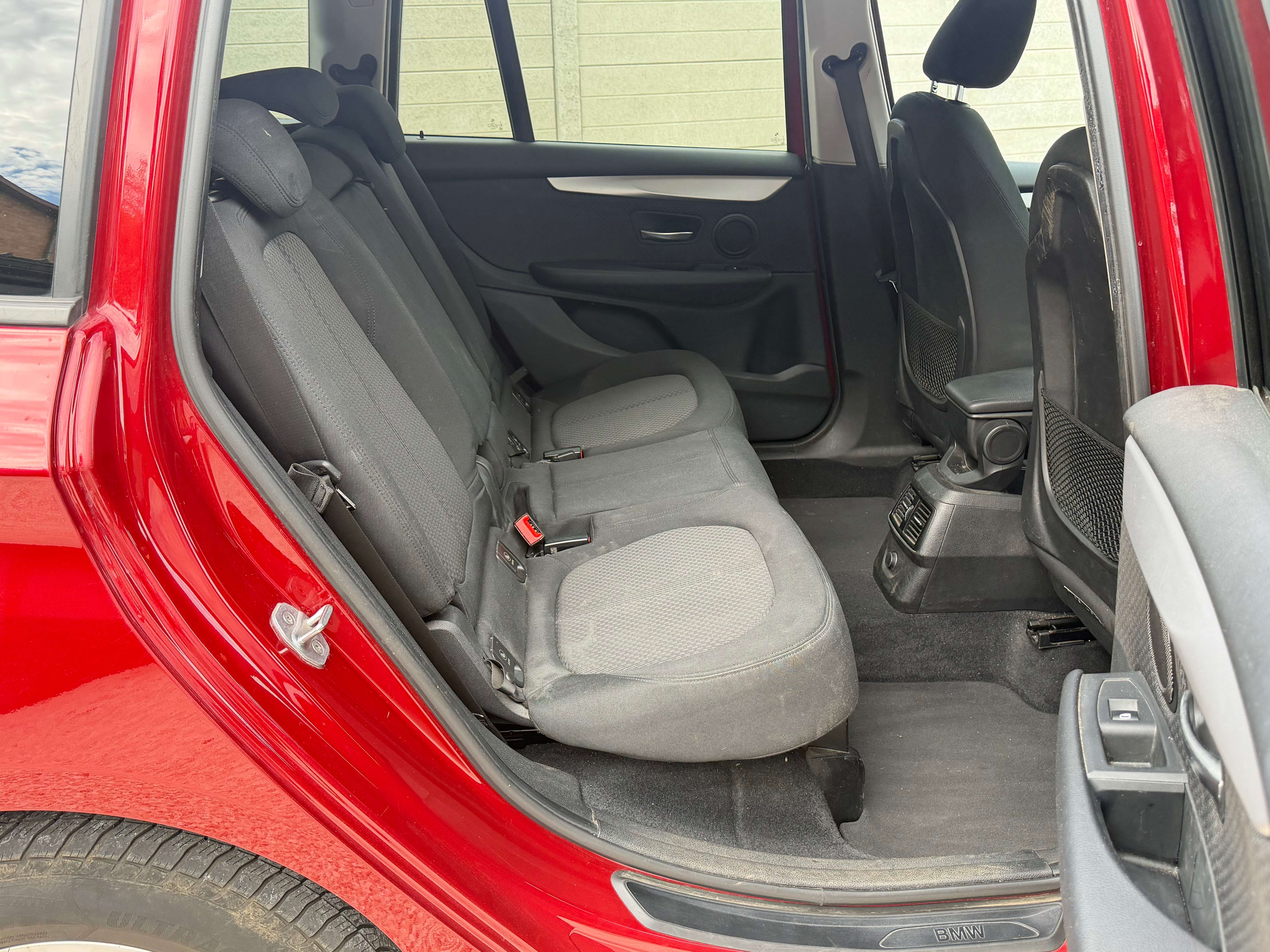 BMW 218 Gran Tourer 218iA ° AUTOMATIQUE ° NAVI ° CLIM ° JANTES ° EURO 6B