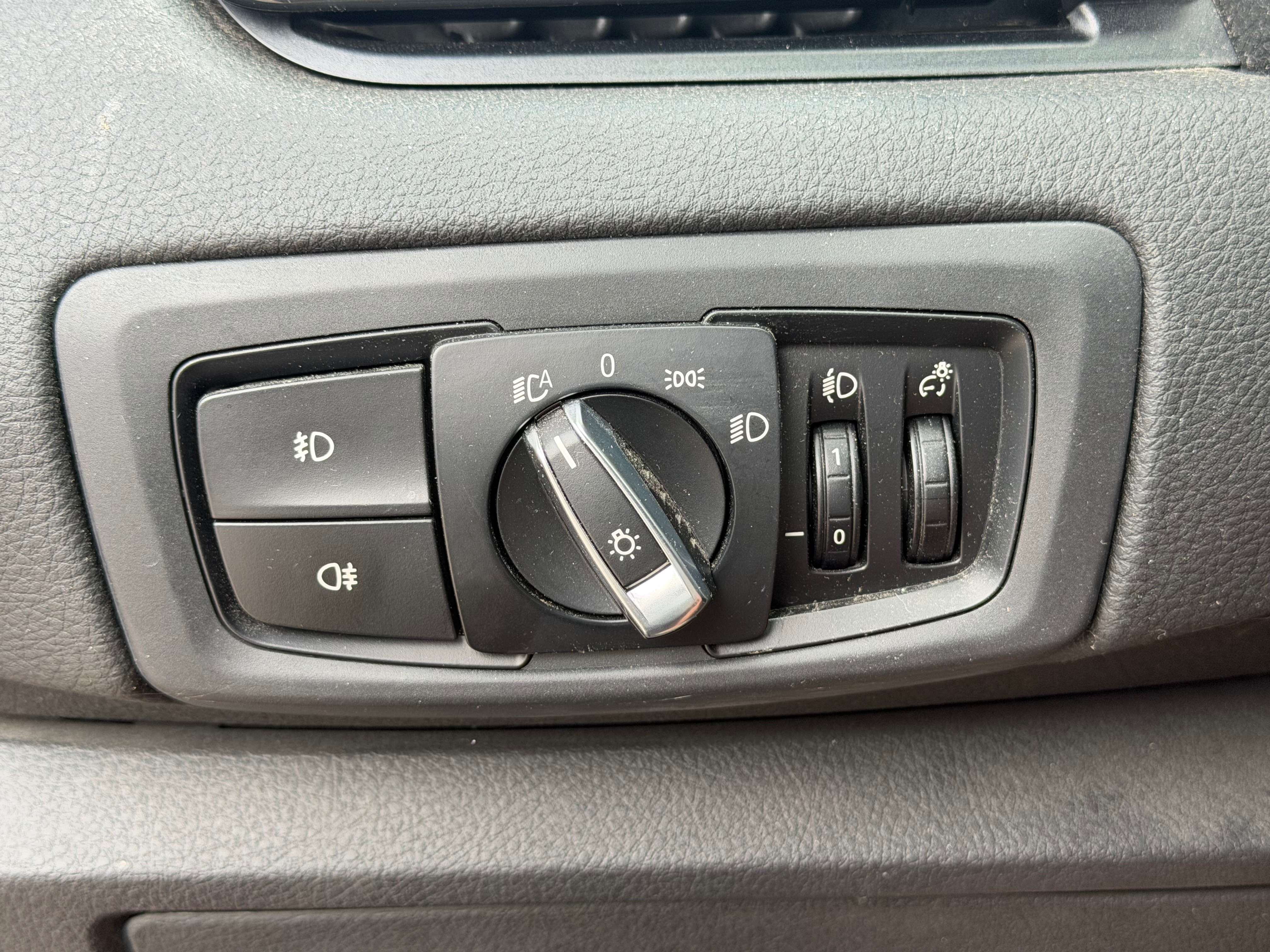 BMW 218 Gran Tourer 218iA ° AUTOMATIQUE ° NAVI ° CLIM ° JANTES ° EURO 6B