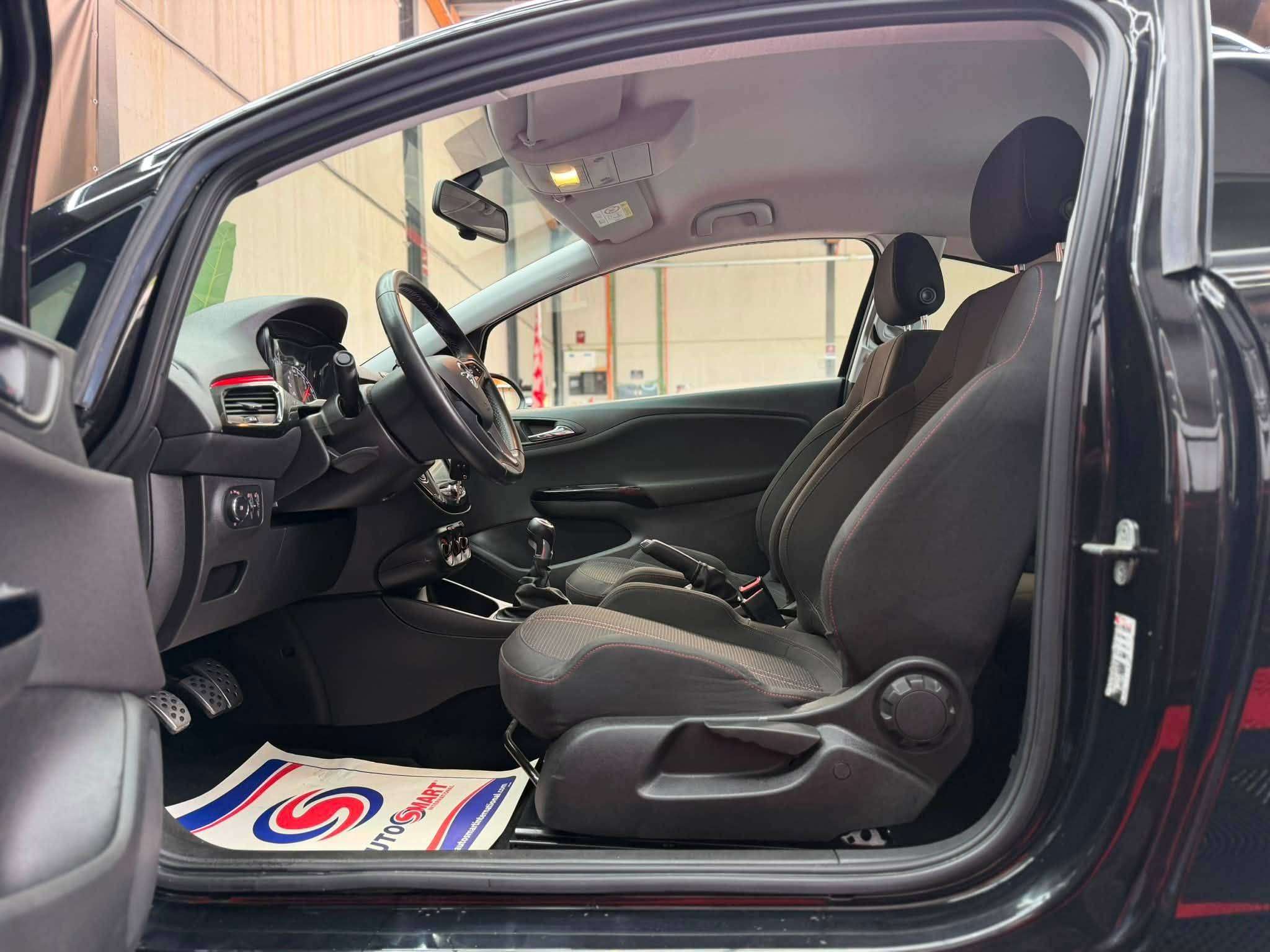 Opel Corsa Corsa 1.2i Black Edition (EU6.2)