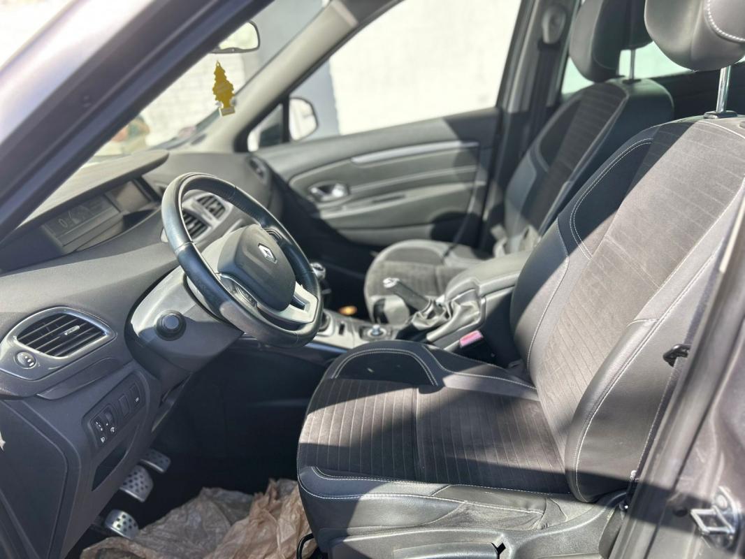 Renault Scenic III Xmod Bose