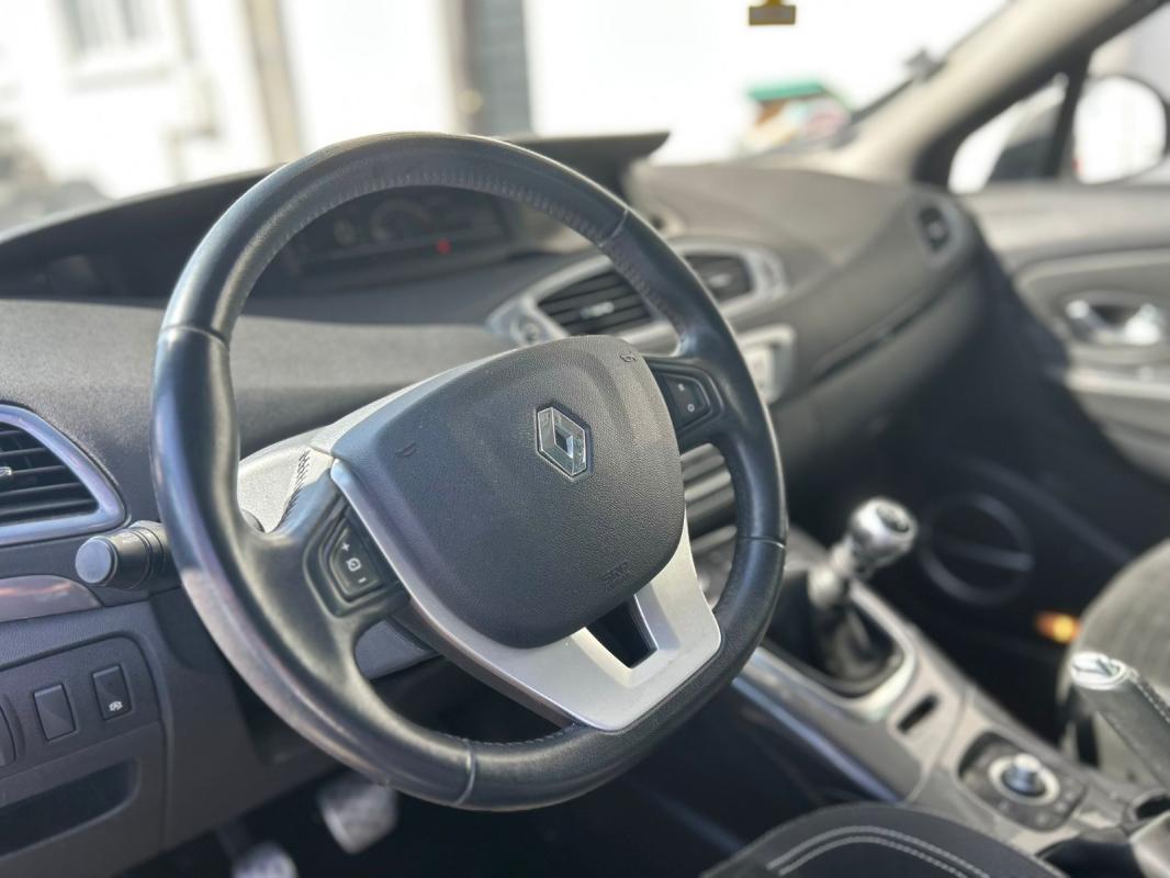 Renault Scenic III Xmod Bose