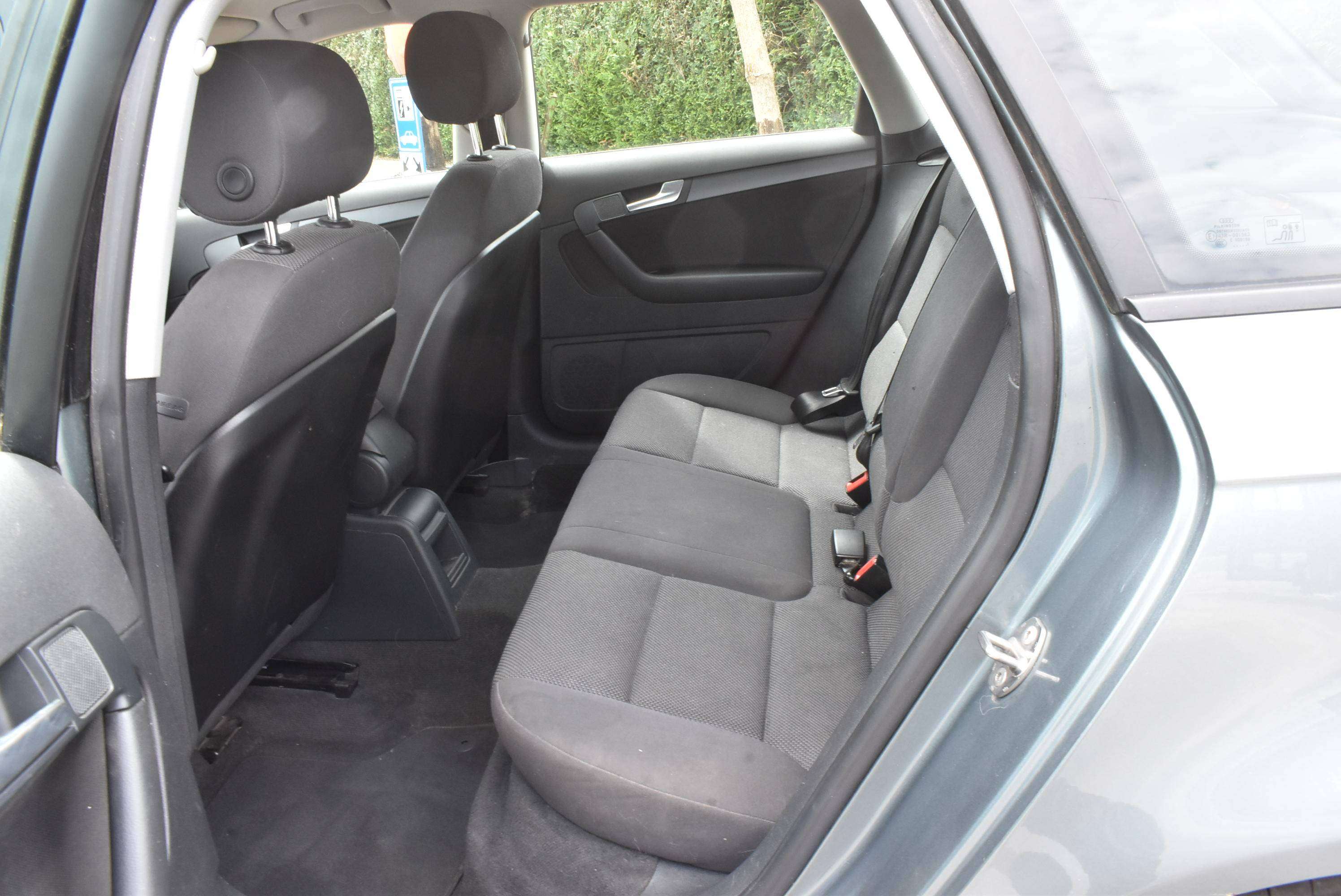 Audi A3 Sportback 1.6 TDi Ambiente / Airco **B2B FIX PRICE**