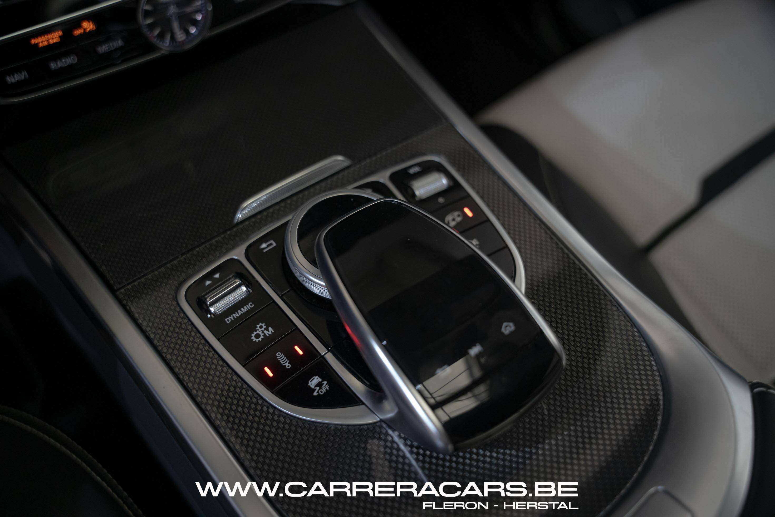 Mercedes-Benz G 63 AMG 4.0 V8 BITURBO 4MATIC MANUFAKTUR*|GRIS MAT*CARBON*TOIT OUVRANT*LED*CUIR*CAMERA*GARANTIE*|