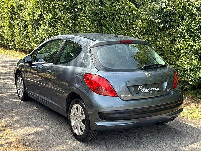 Peugeot 207 1.6 HDI 90CH PREMIUM PACK // JANTES ALU // REGULATEUR // GARANTIE