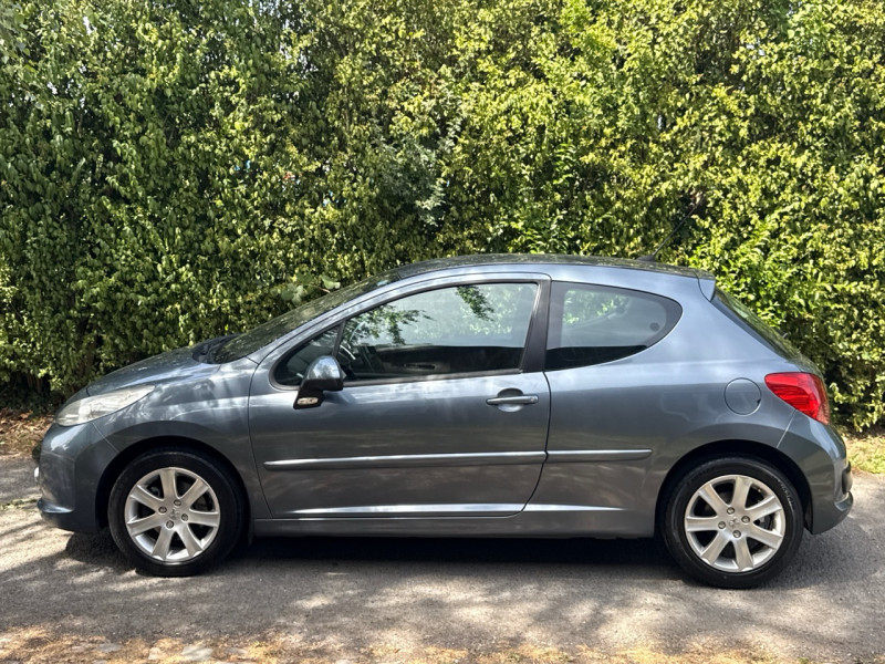 Peugeot 207 1.6 HDI 90CH PREMIUM PACK // JANTES ALU // REGULATEUR // GARANTIE