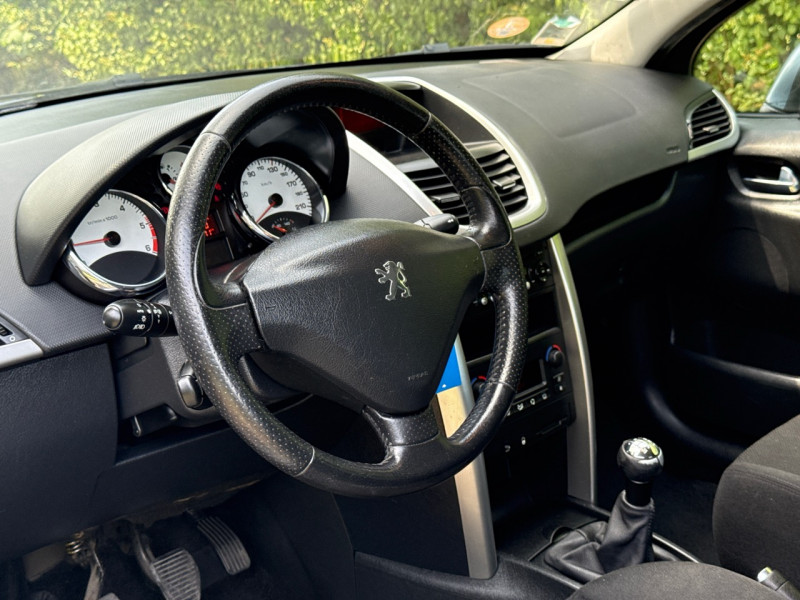 Peugeot 207 1.6 HDI 90CH PREMIUM PACK // JANTES ALU // REGULATEUR // GARANTIE