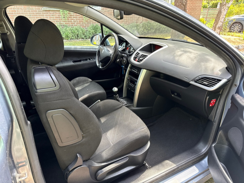 Peugeot 207 1.6 HDI 90CH PREMIUM PACK // JANTES ALU // REGULATEUR // GARANTIE