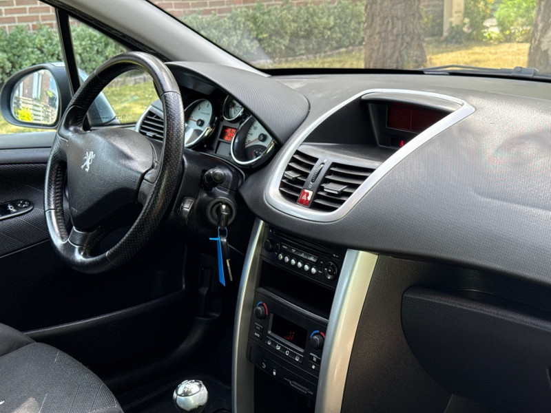 Peugeot 207 1.6 HDI 90CH PREMIUM PACK // JANTES ALU // REGULATEUR // GARANTIE