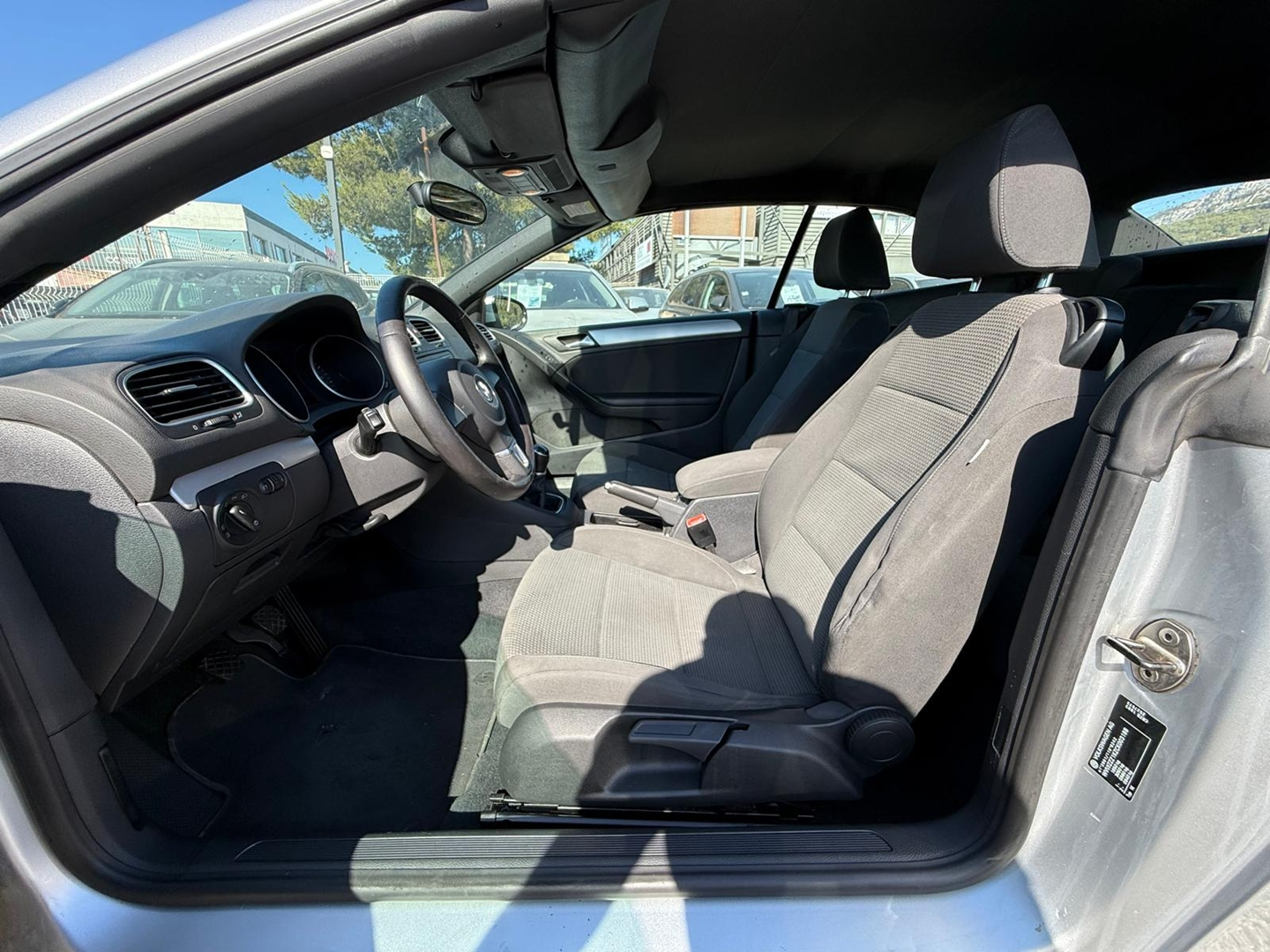 Volkswagen GOLF VI CABRIOLET 1.2 TSI 105CH BLUEMOTION TECHNOLOGY