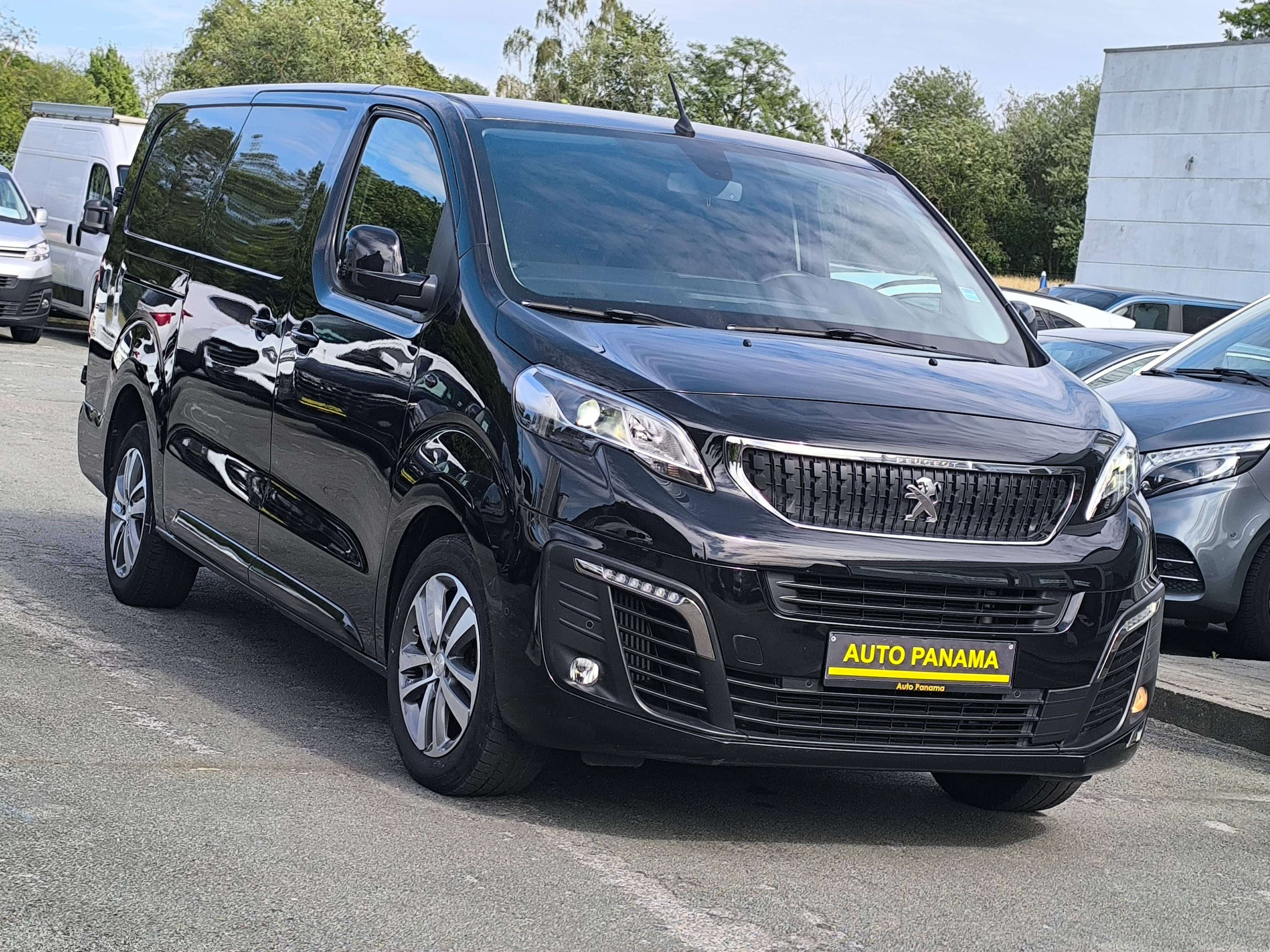 Peugeot Expert 2.0 HDI BOITE AUTO 177CV 3PL LONG CHASSIS L3 CUIR GPS LED CAM