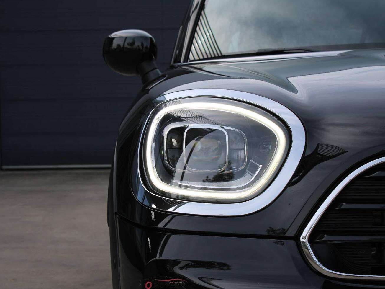 MINI One Countryman AUTOMAAT/LED/CARPLAY/CAMERA/HEATED SEATS/GARANTIE