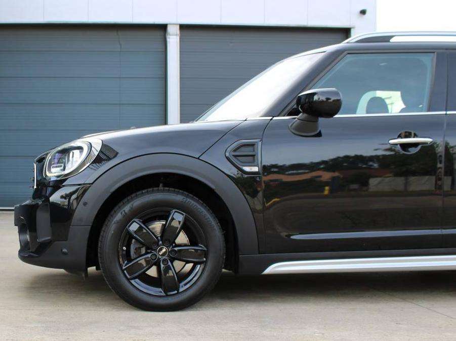 MINI One Countryman AUTOMAAT/LED/CARPLAY/CAMERA/HEATED SEATS/GARANTIE