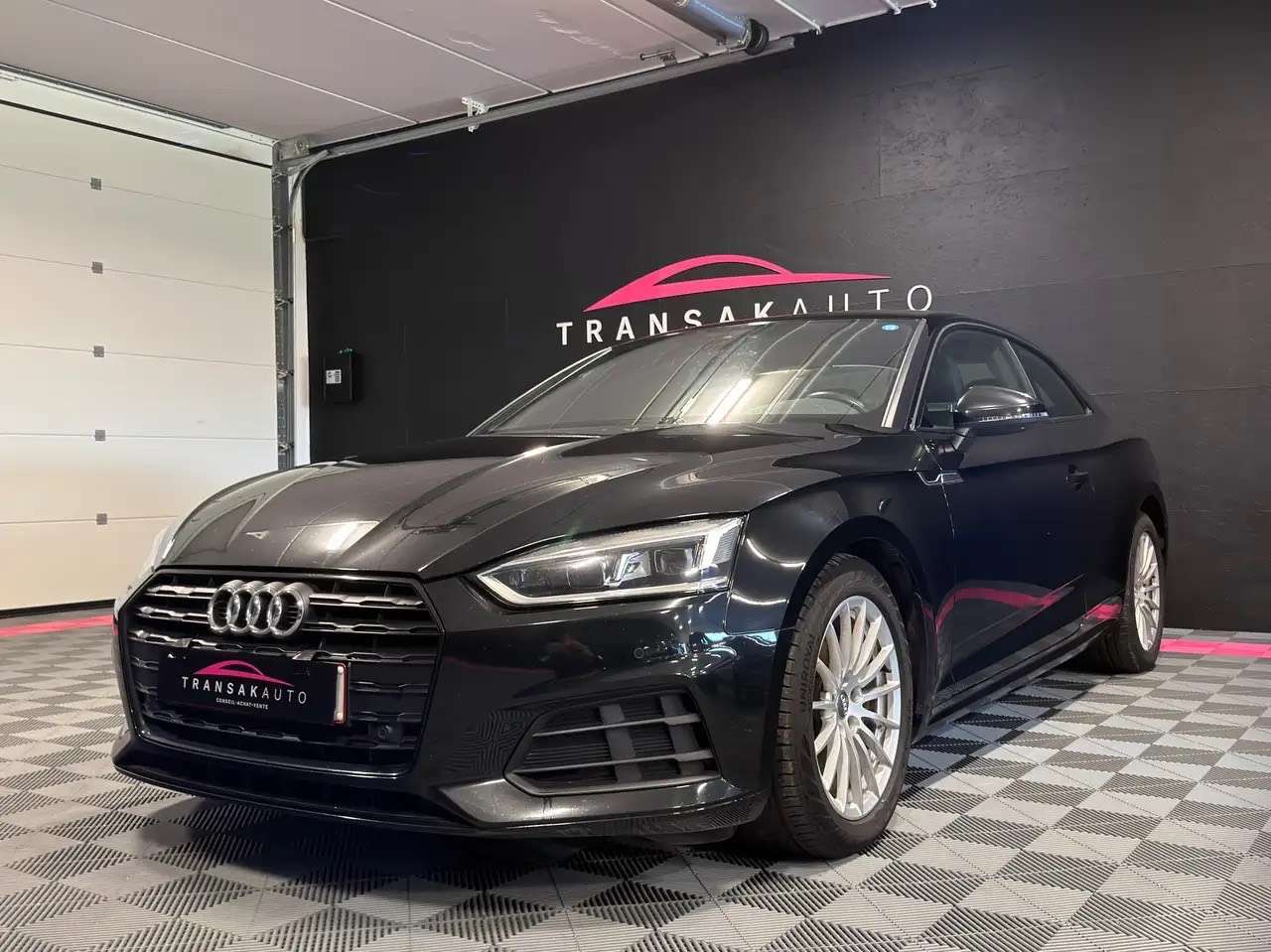 Audi A5 Coupé 35 TDi Design S tronic — Cuir — GPS — Sièges chauffants — Xénon