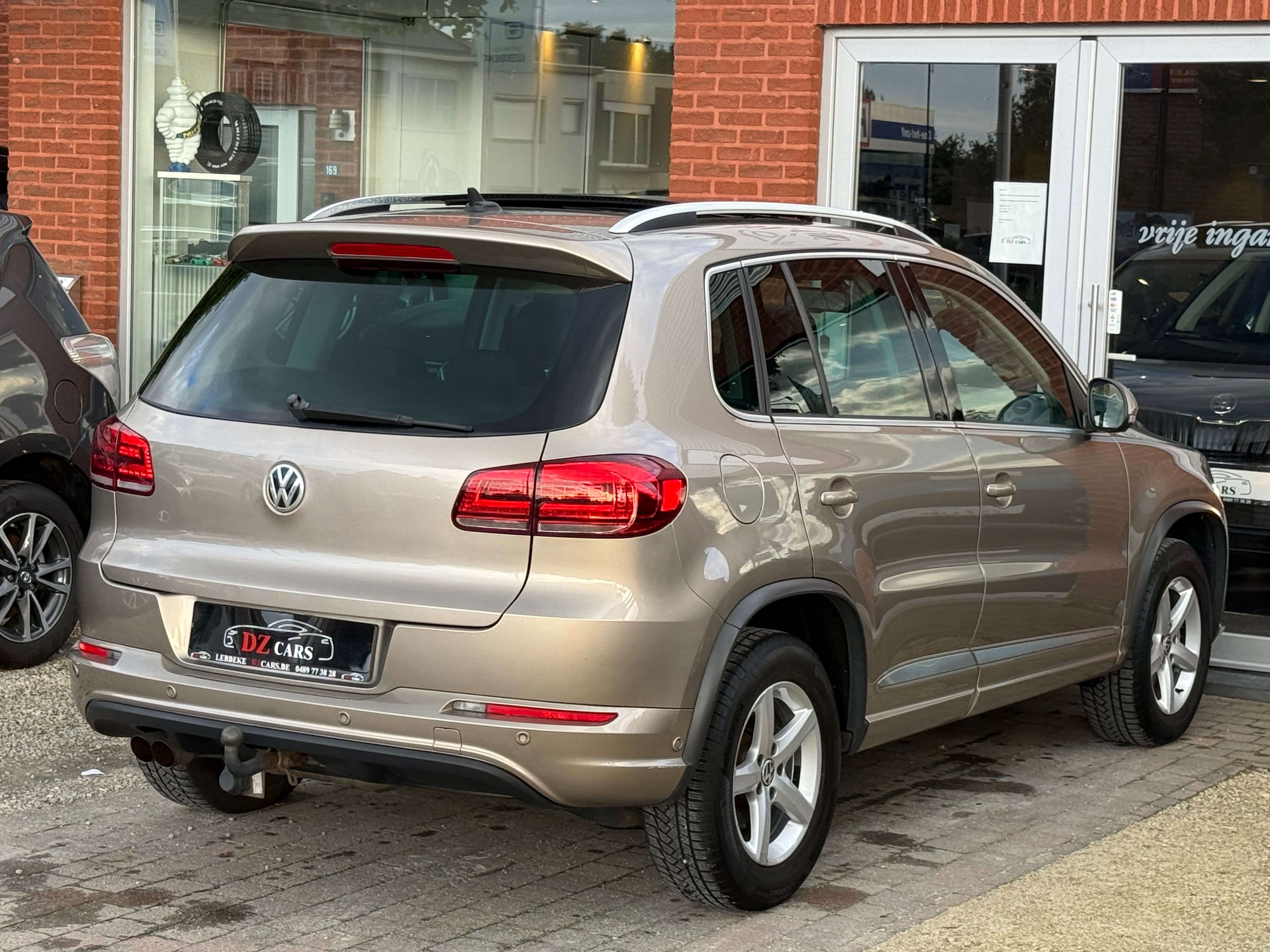 Volkswagen Tiguan R-LINE 1.4TSI 150PK DSG |✅NAVIGATIE | PANO DAK | LEDER | BLUETOOTH | TREKHAAK | ZETELVERWARMING |