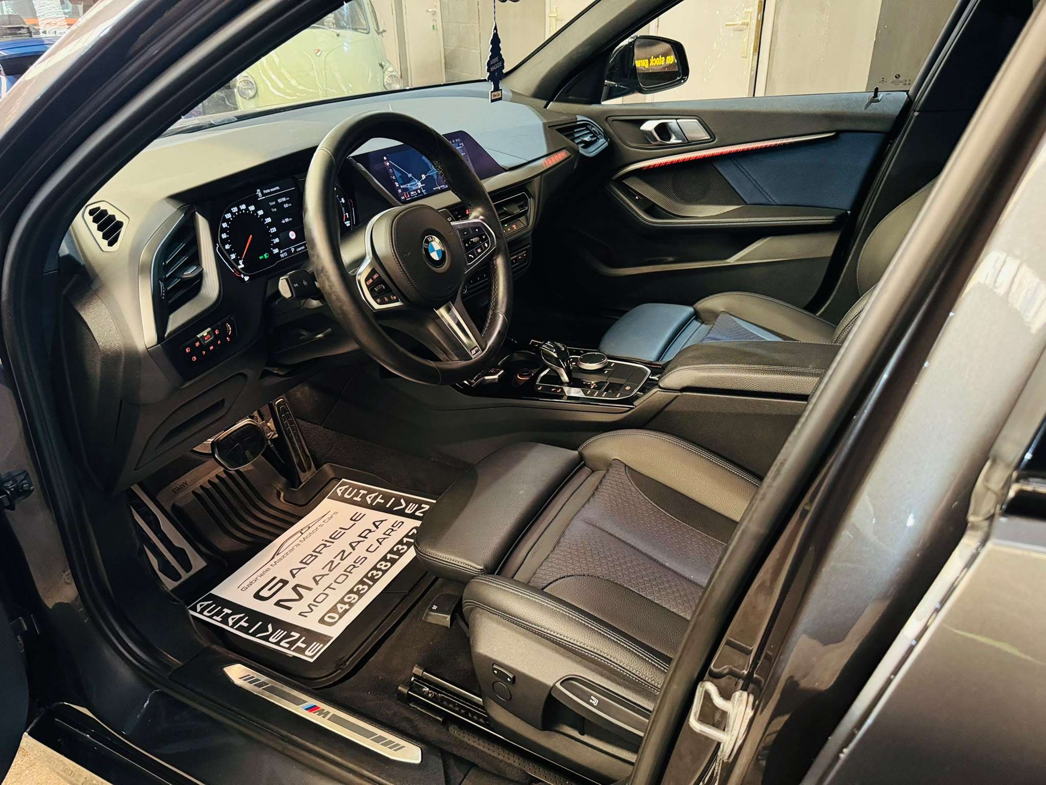 BMW 118 118iA Pack-M Cockpit Xénon LED Cuir Airco attache remorque
