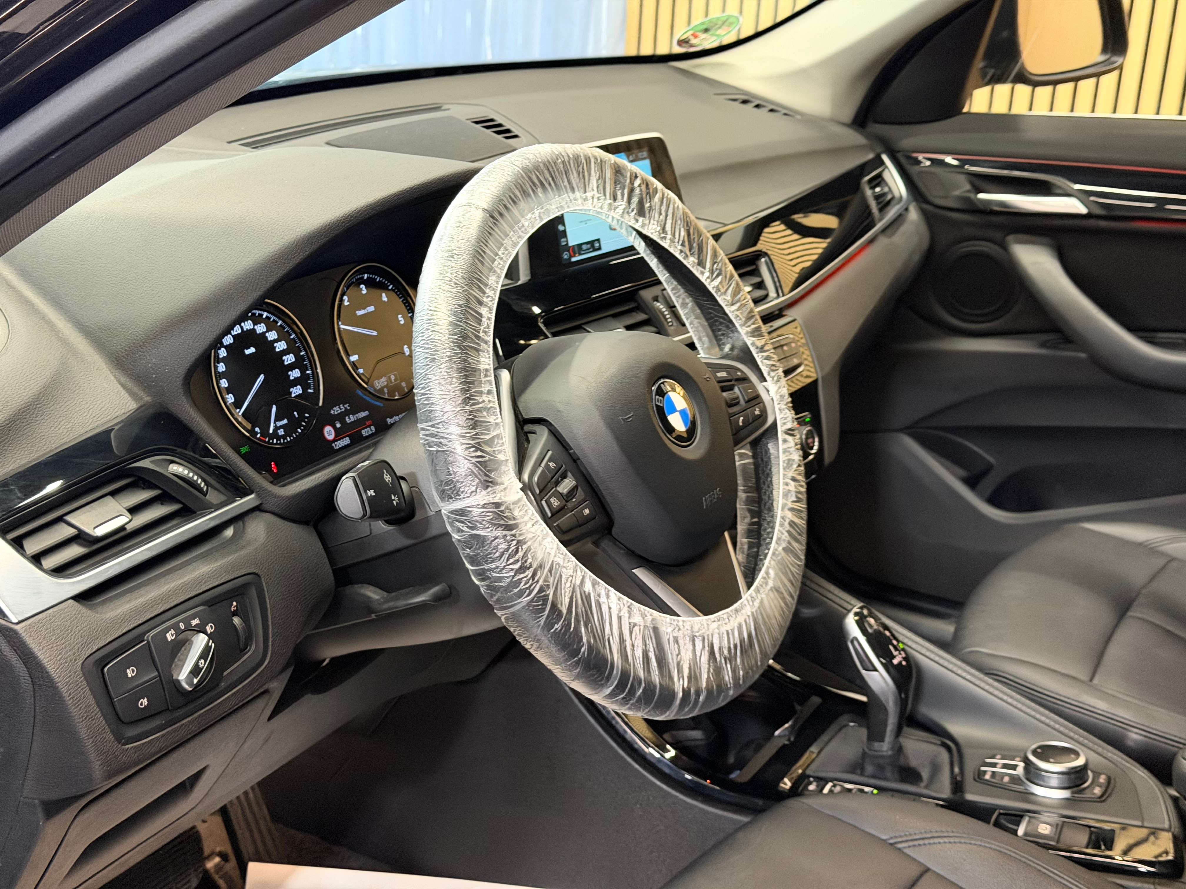 BMW X1 1.5DA ** BOITE AUTO ** GARANTIE 12 MOIS **