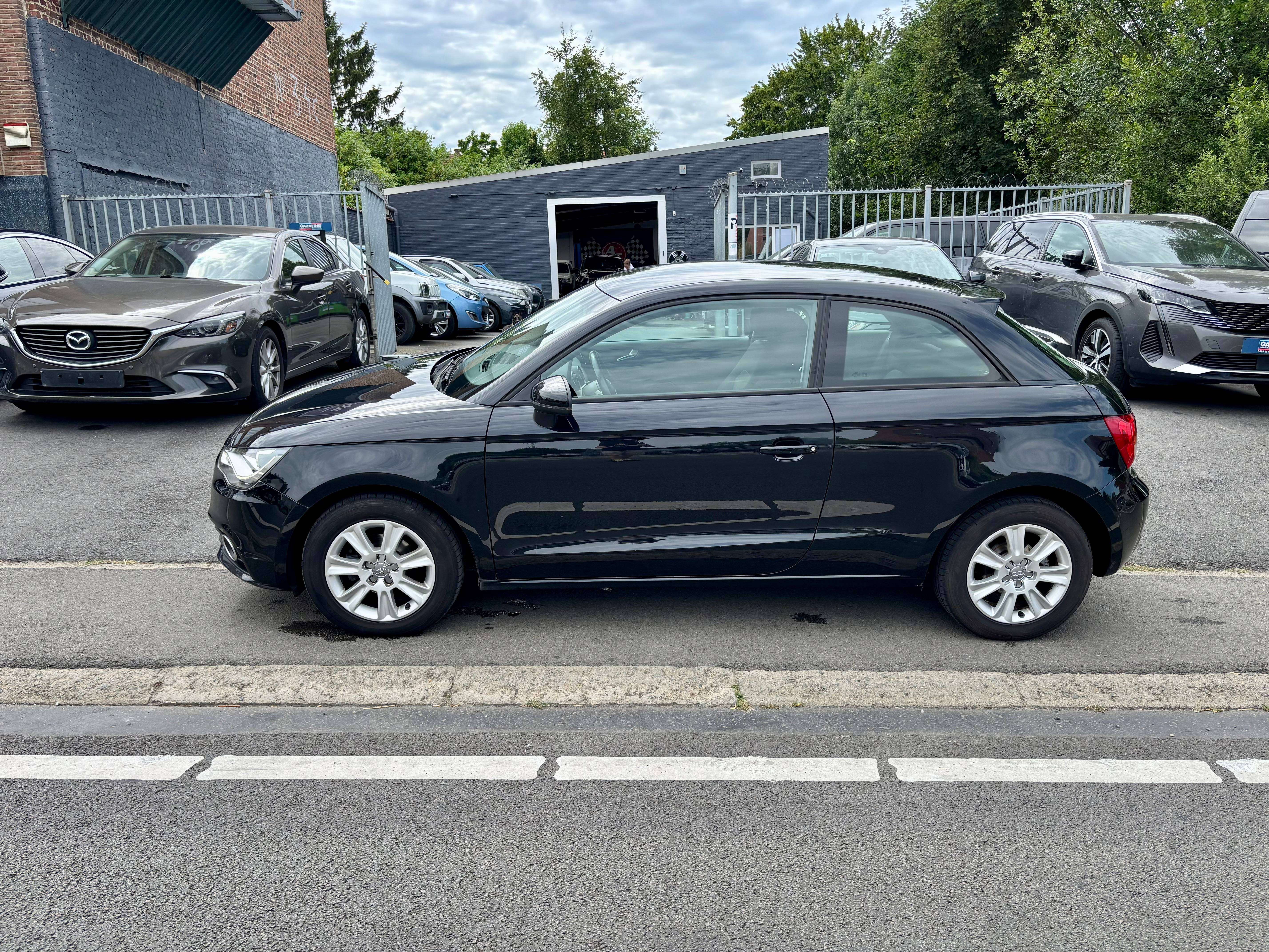 Audi A1 A1 1.2 TFSI Ambition " clim " car pass " Xenon "