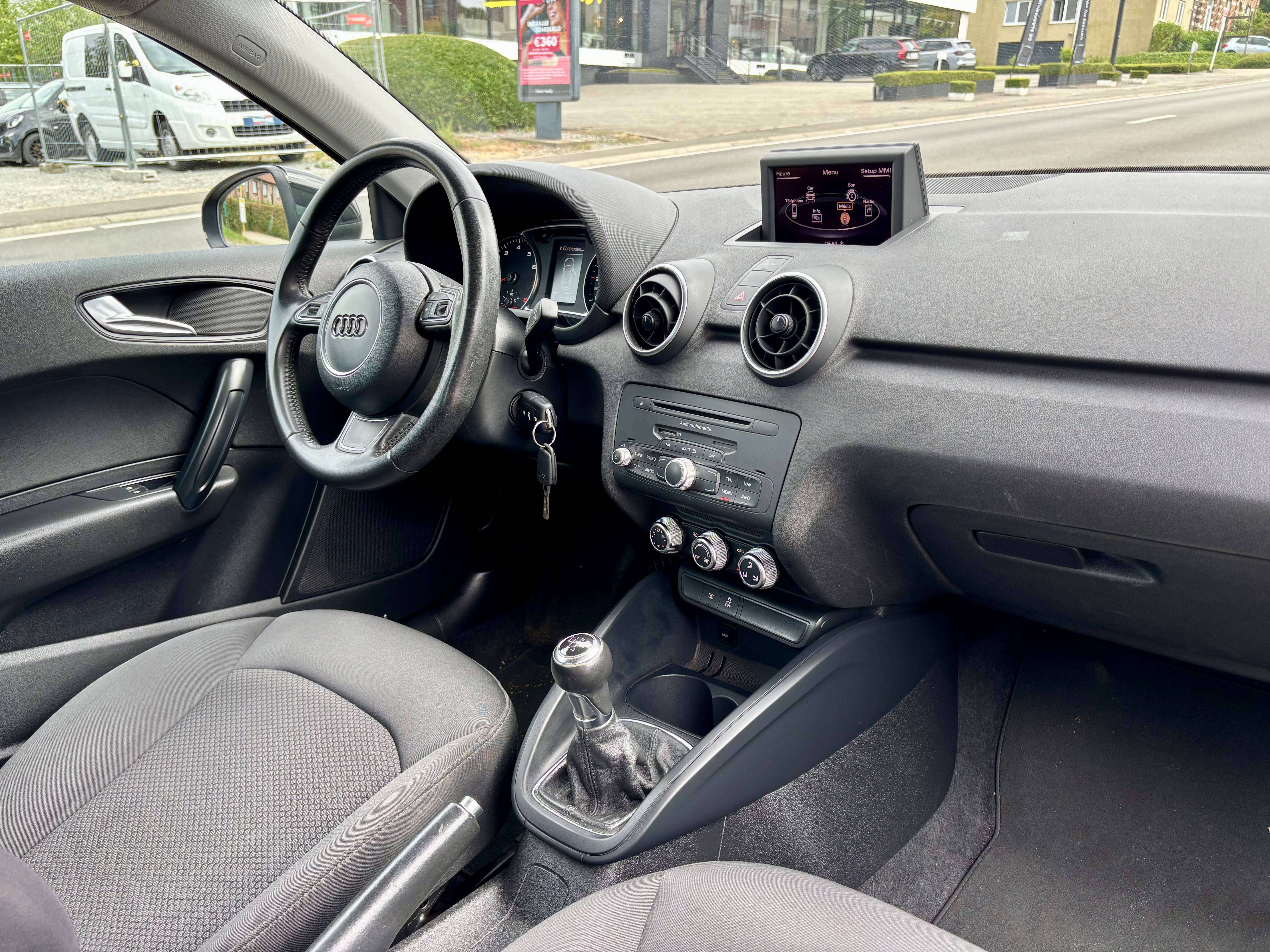 Audi A1 A1 1.2 TFSI Ambition " clim " car pass " Xenon "