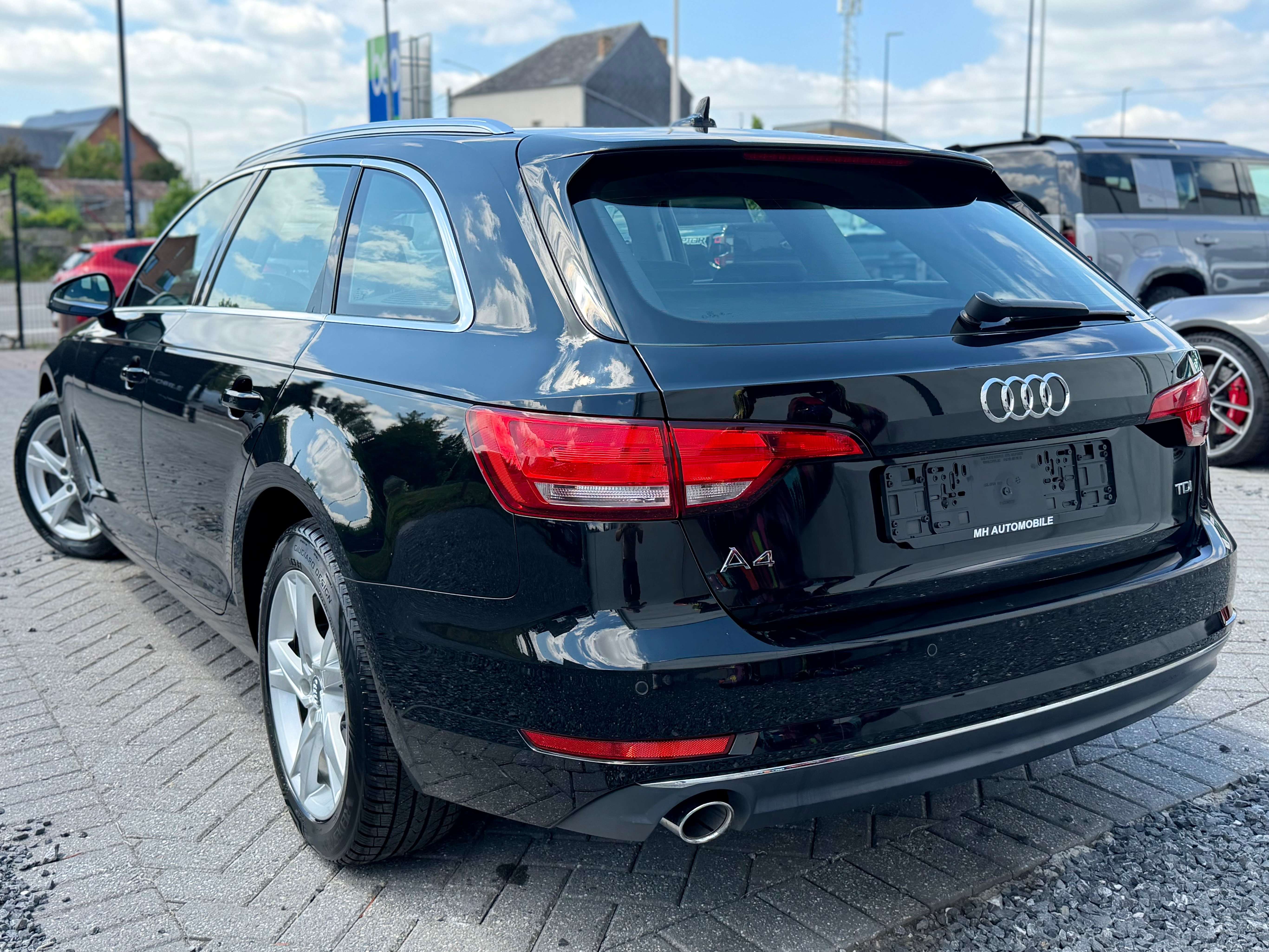 Audi A4 Avant 2.0 TDi S-Tronic NETTO 10.702€