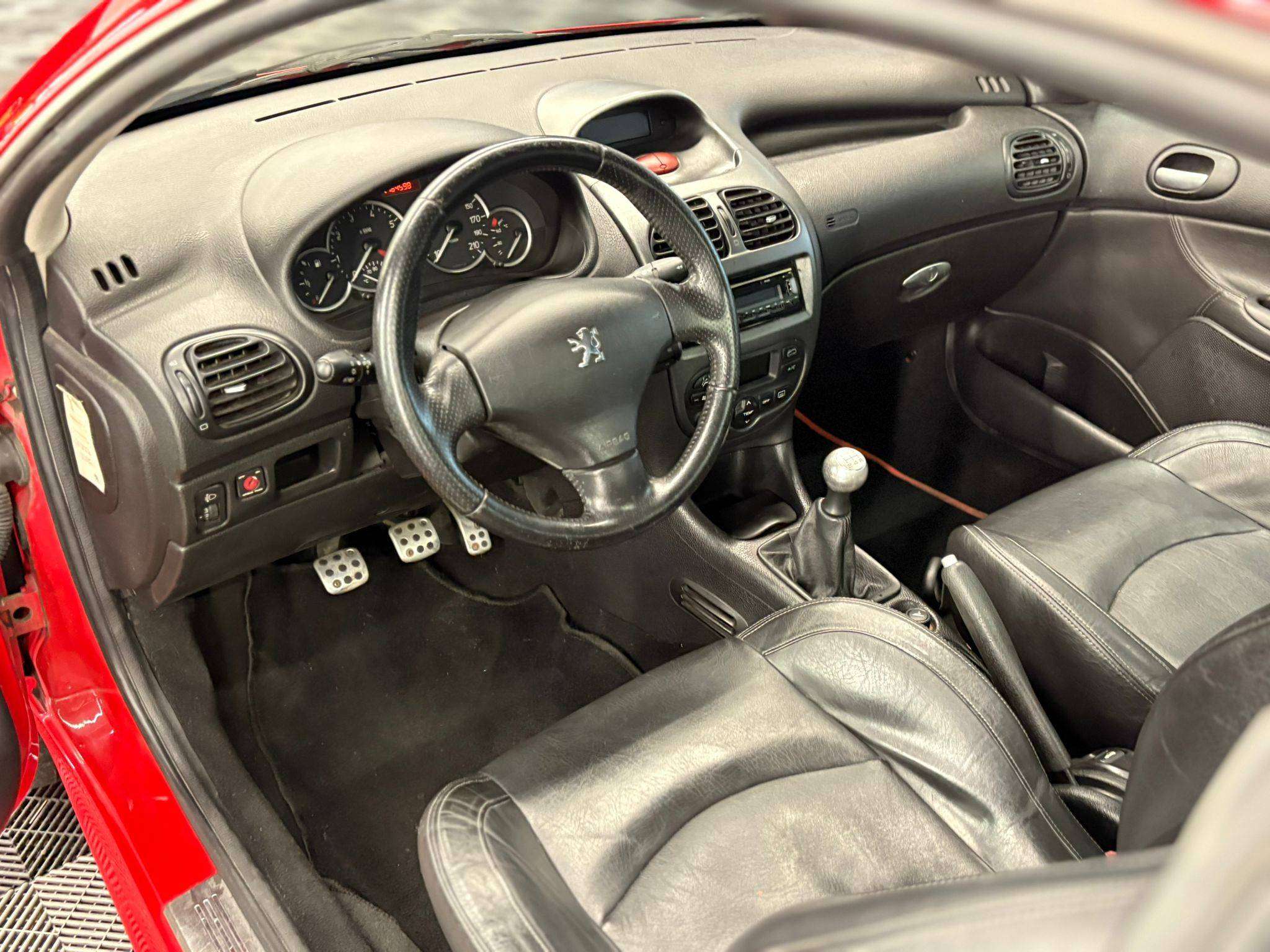 Peugeot 206 1.6I CABRIO | 164.780 KM. | BJ. 2006 |