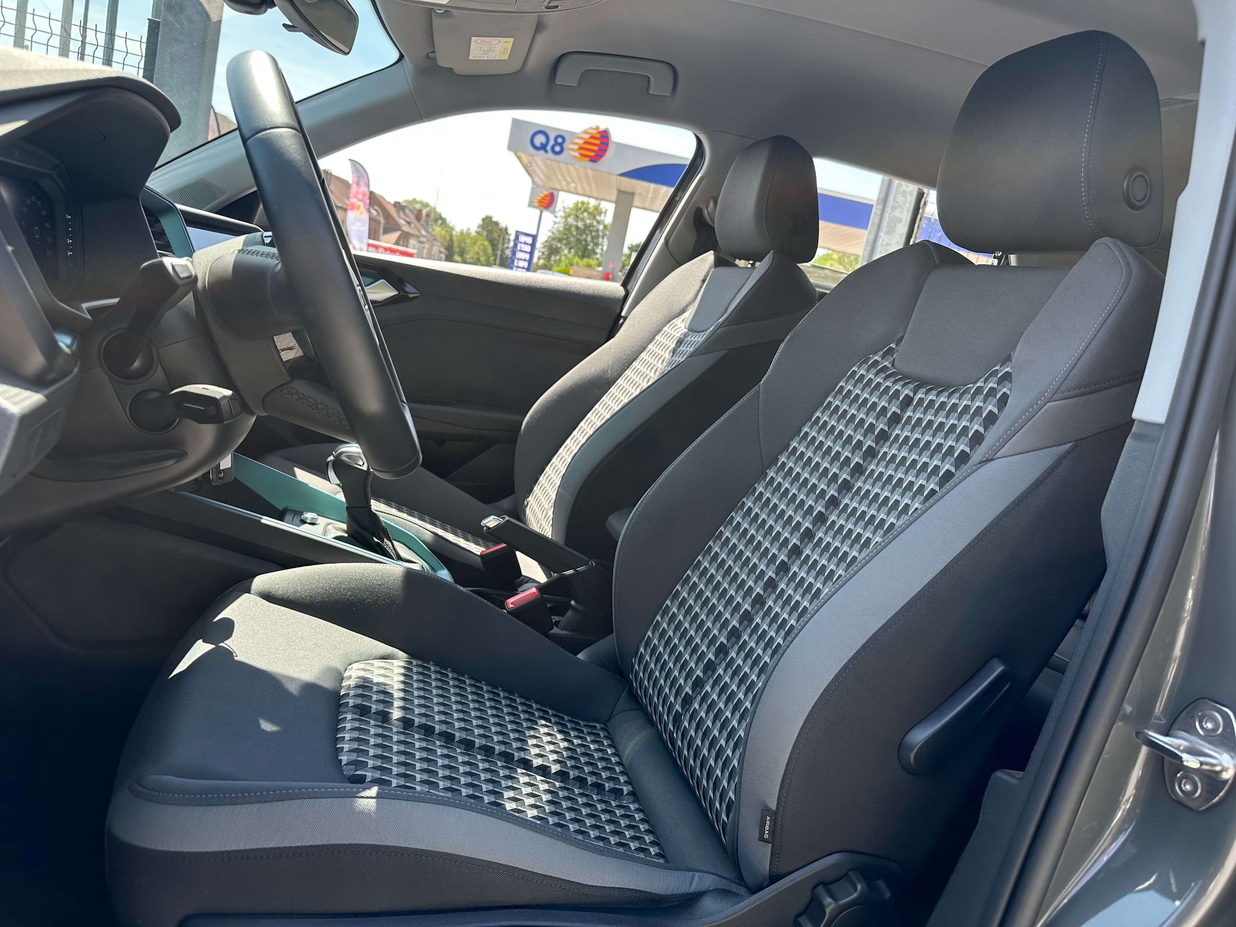 Audi A1 1.0 TFSI ALLSTREET*7 900KM*SIEGE CHAUFFANT*CARPLAY*GARANTIE 12 MOIS*