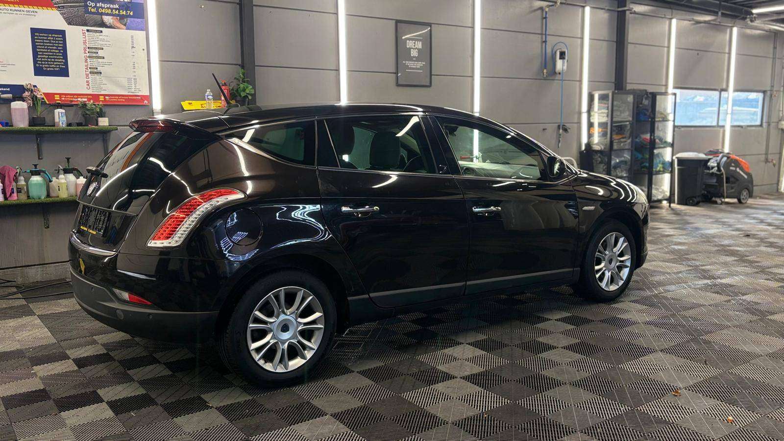 Lancia Delta 1.6D | 155.200 KM. | BJ. 2011 | NAVI | AIRCO